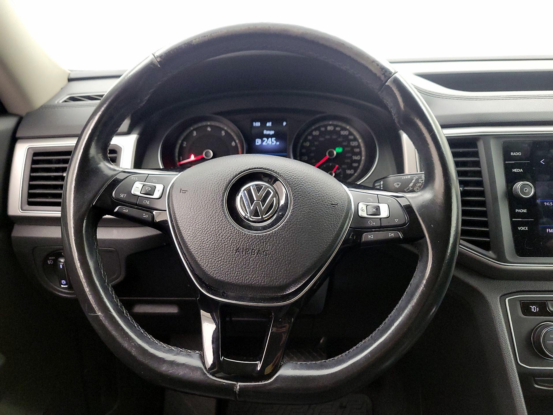 Thumbnail: 2018 Volkswagen Atlas - 10