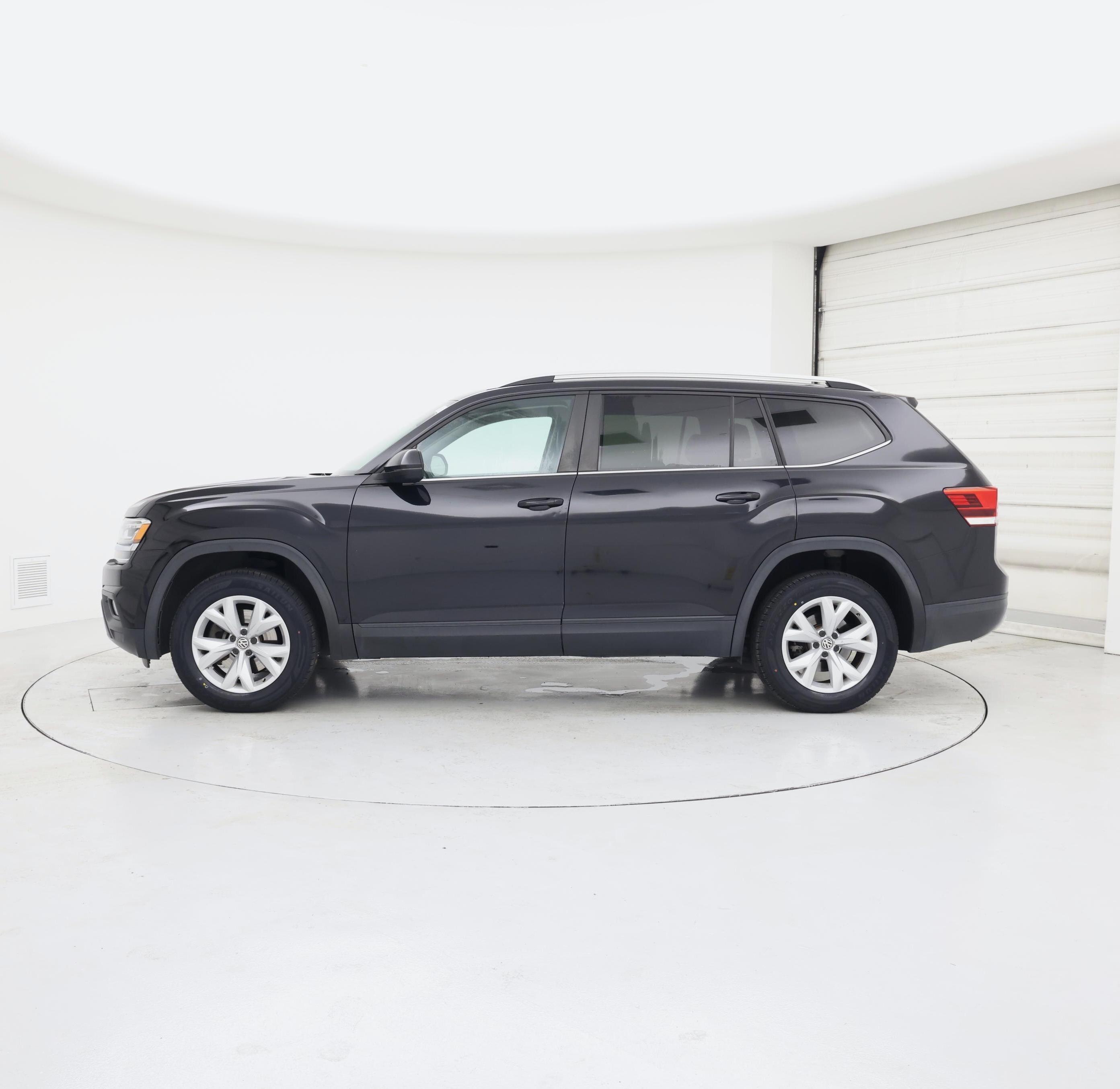 Thumbnail: 2018 Volkswagen Atlas - 3