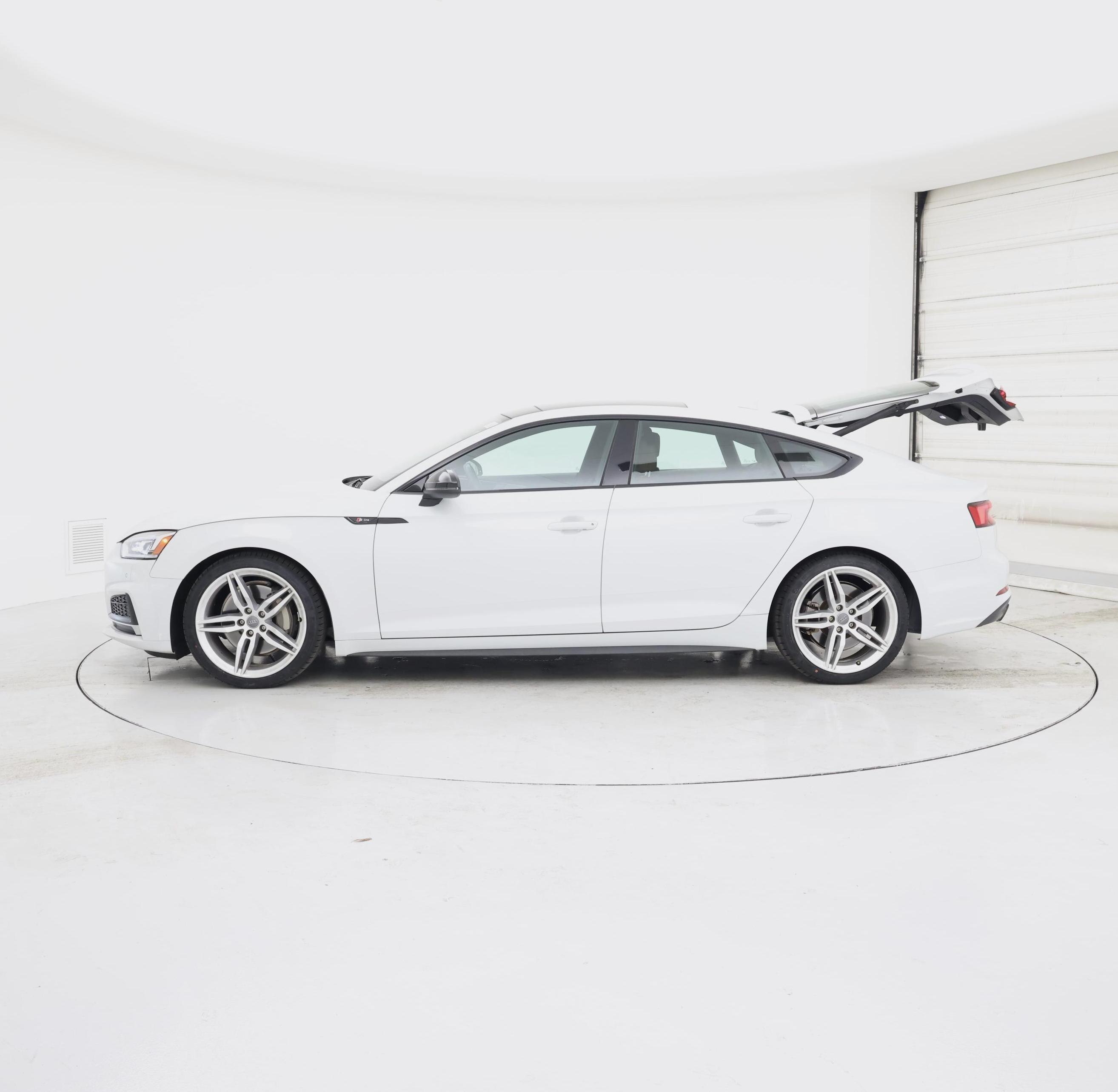 Thumbnail: 2019 Audi A5 - 3