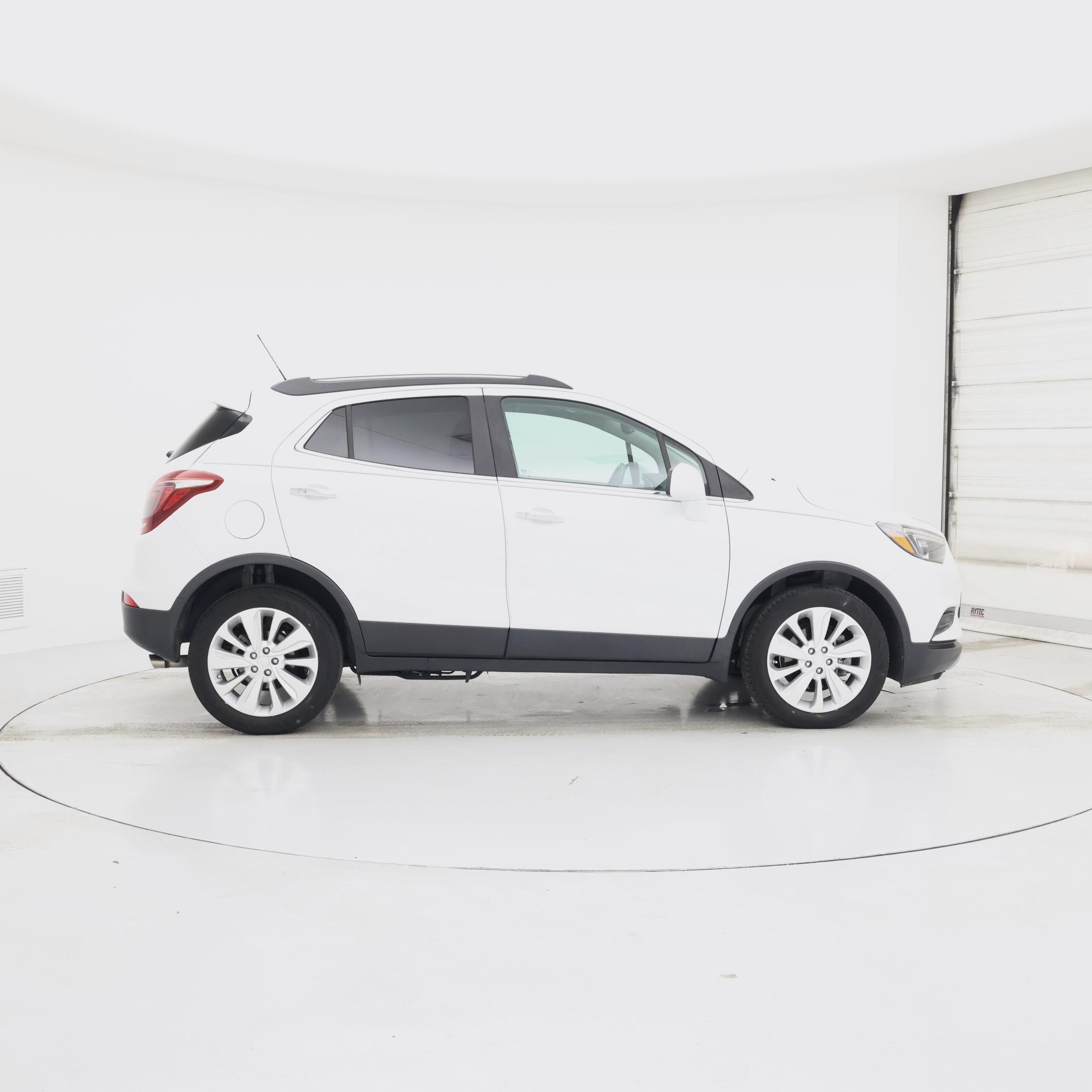 Thumbnail: 2021 Buick Encore - 7