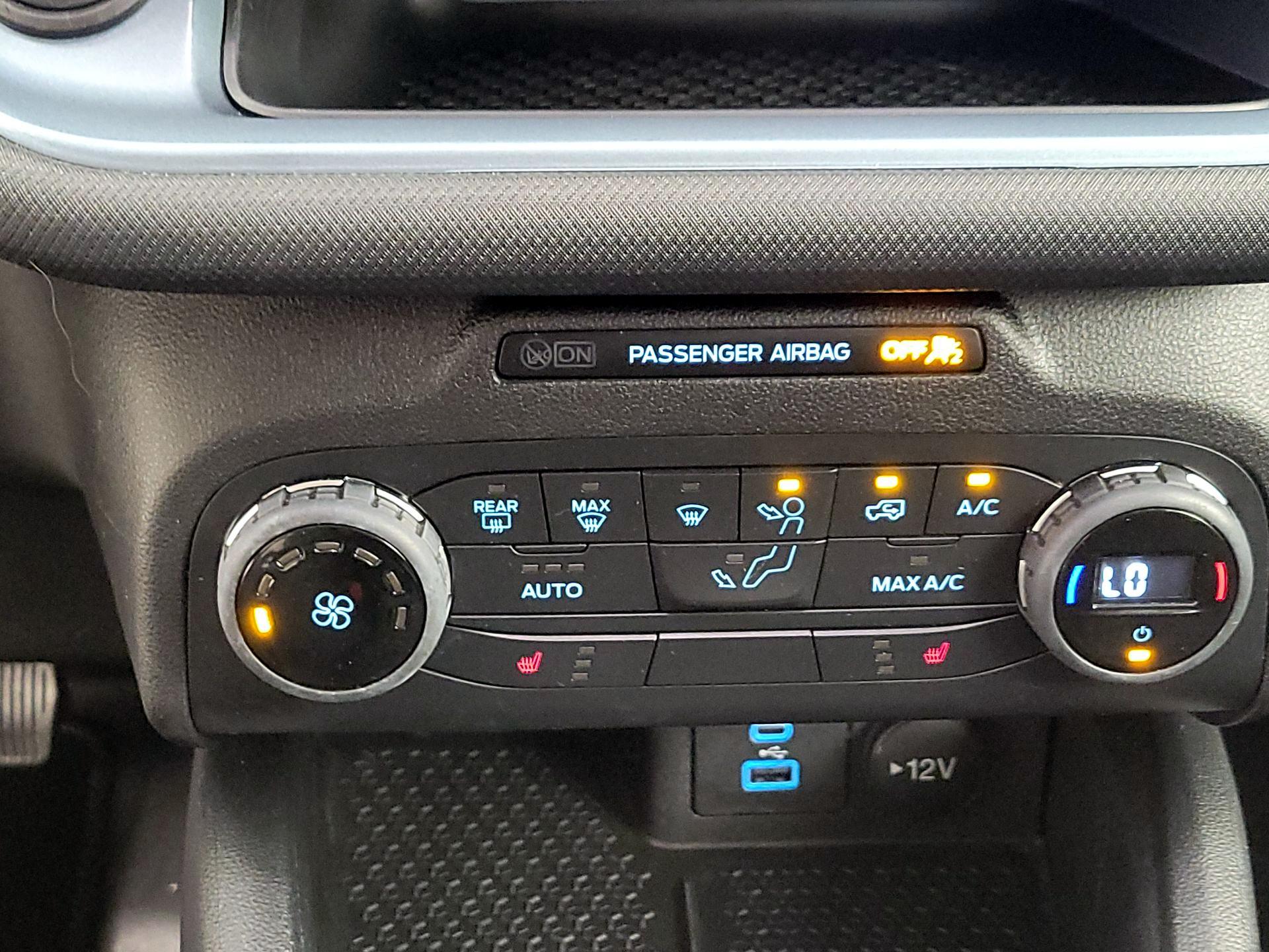 Thumbnail: 2021 Ford Bronco Sport - 16