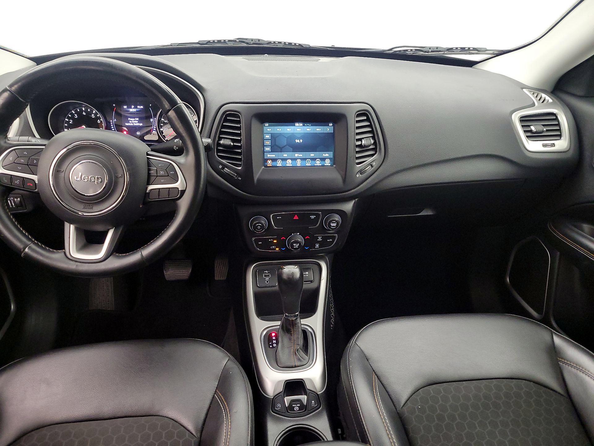 Thumbnail: 2019 Jeep Compass - 9