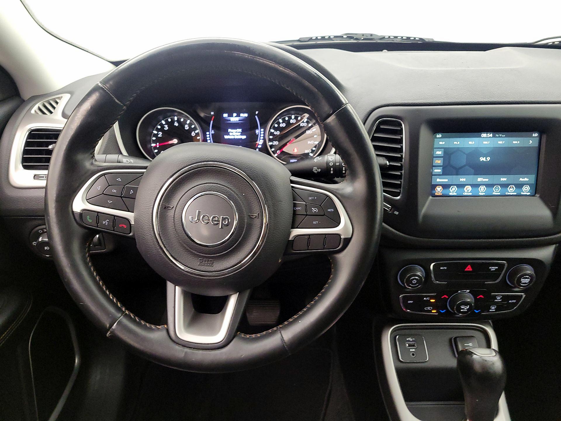 Thumbnail: 2019 Jeep Compass - 10
