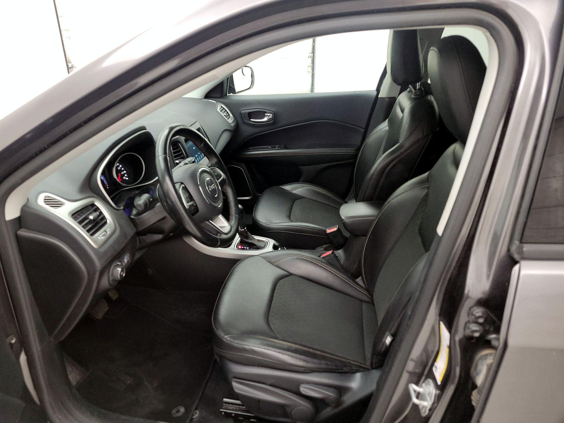 Thumbnail: 2019 Jeep Compass - 11