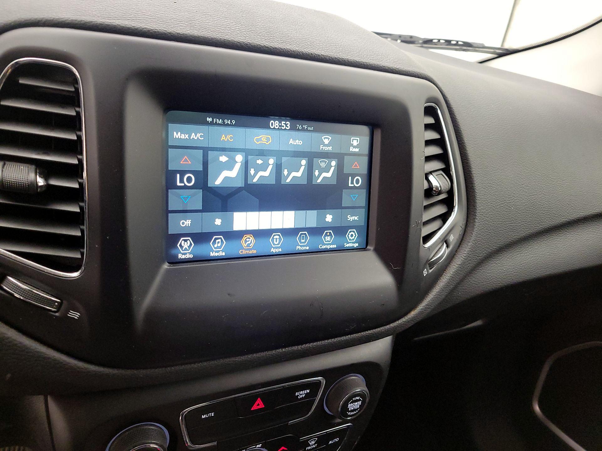 Thumbnail: 2019 Jeep Compass - 14