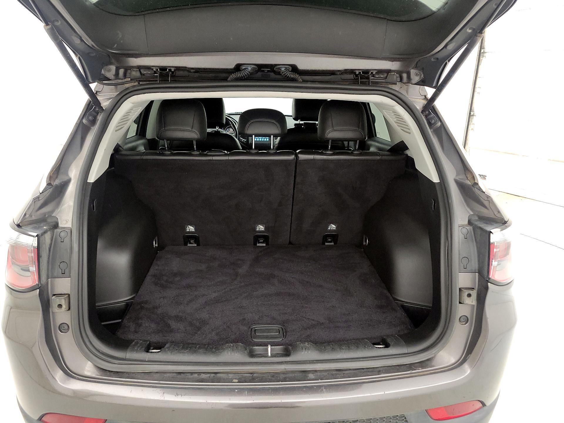 Thumbnail: 2019 Jeep Compass - 16