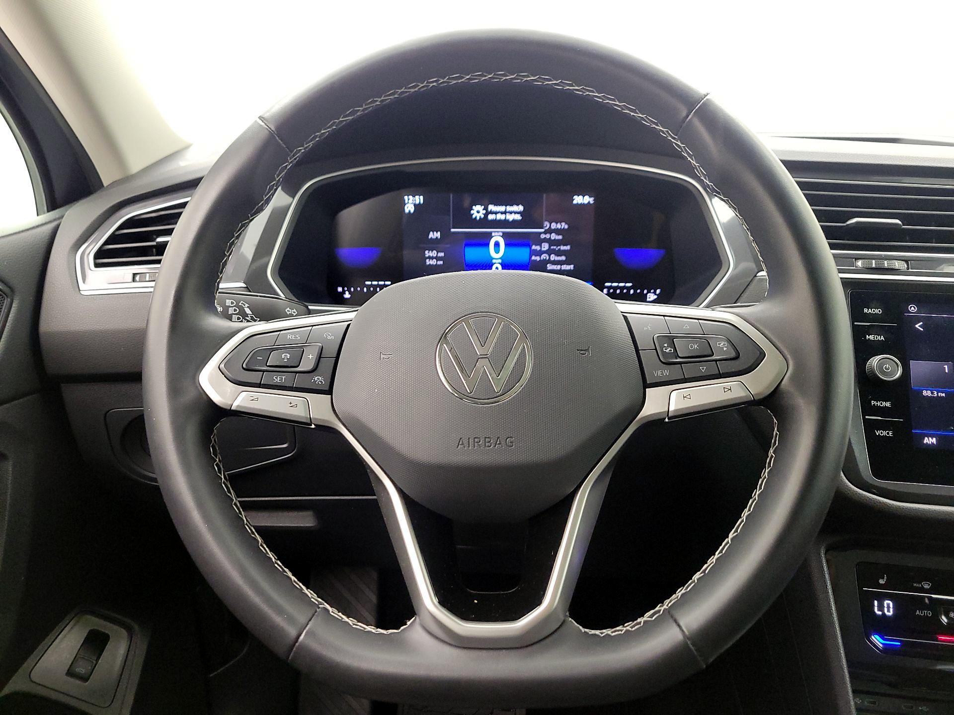Thumbnail: 2024 Volkswagen Tiguan - 10