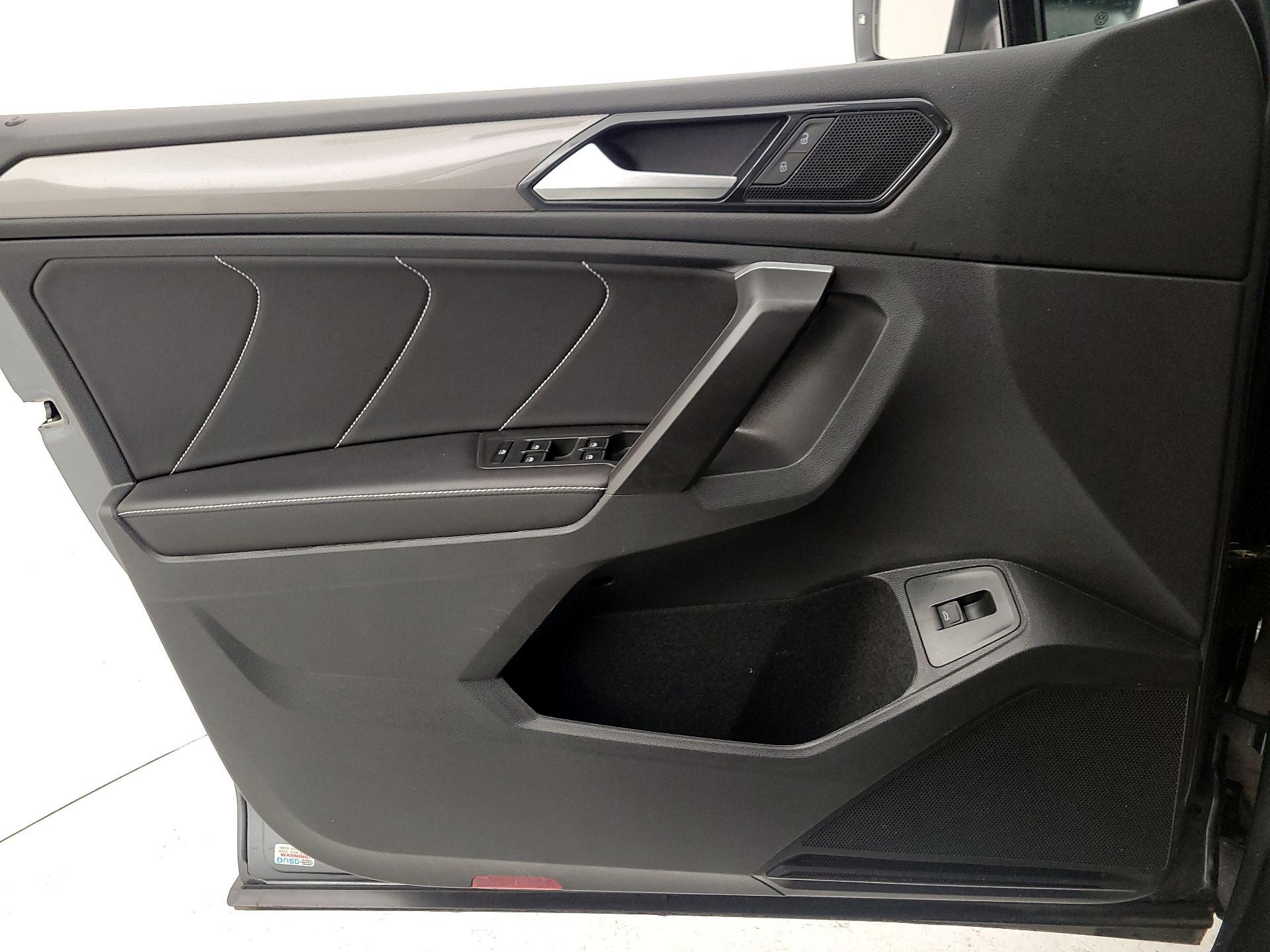 Thumbnail: 2024 Volkswagen Tiguan - 12
