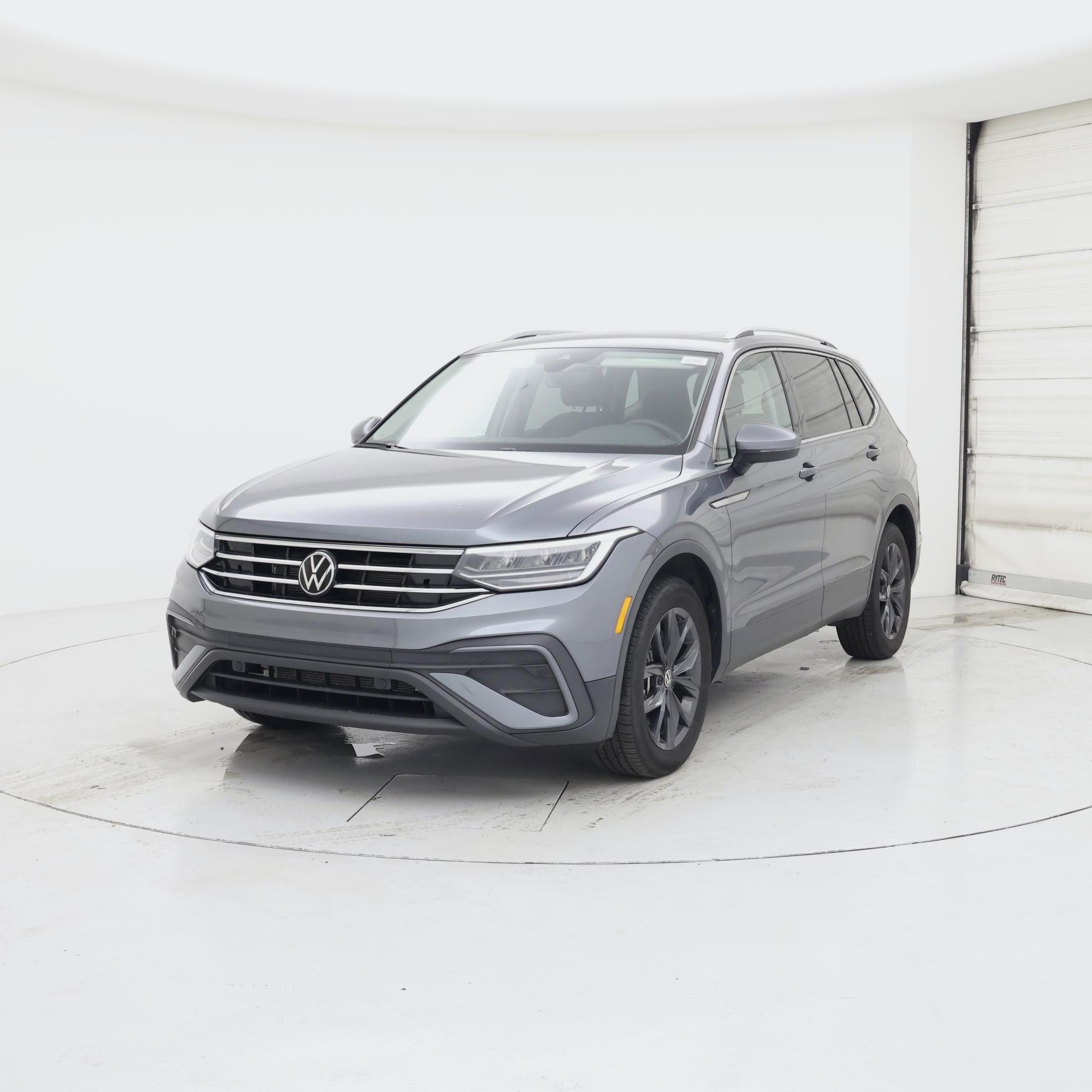 Thumbnail: 2024 Volkswagen Tiguan - 4