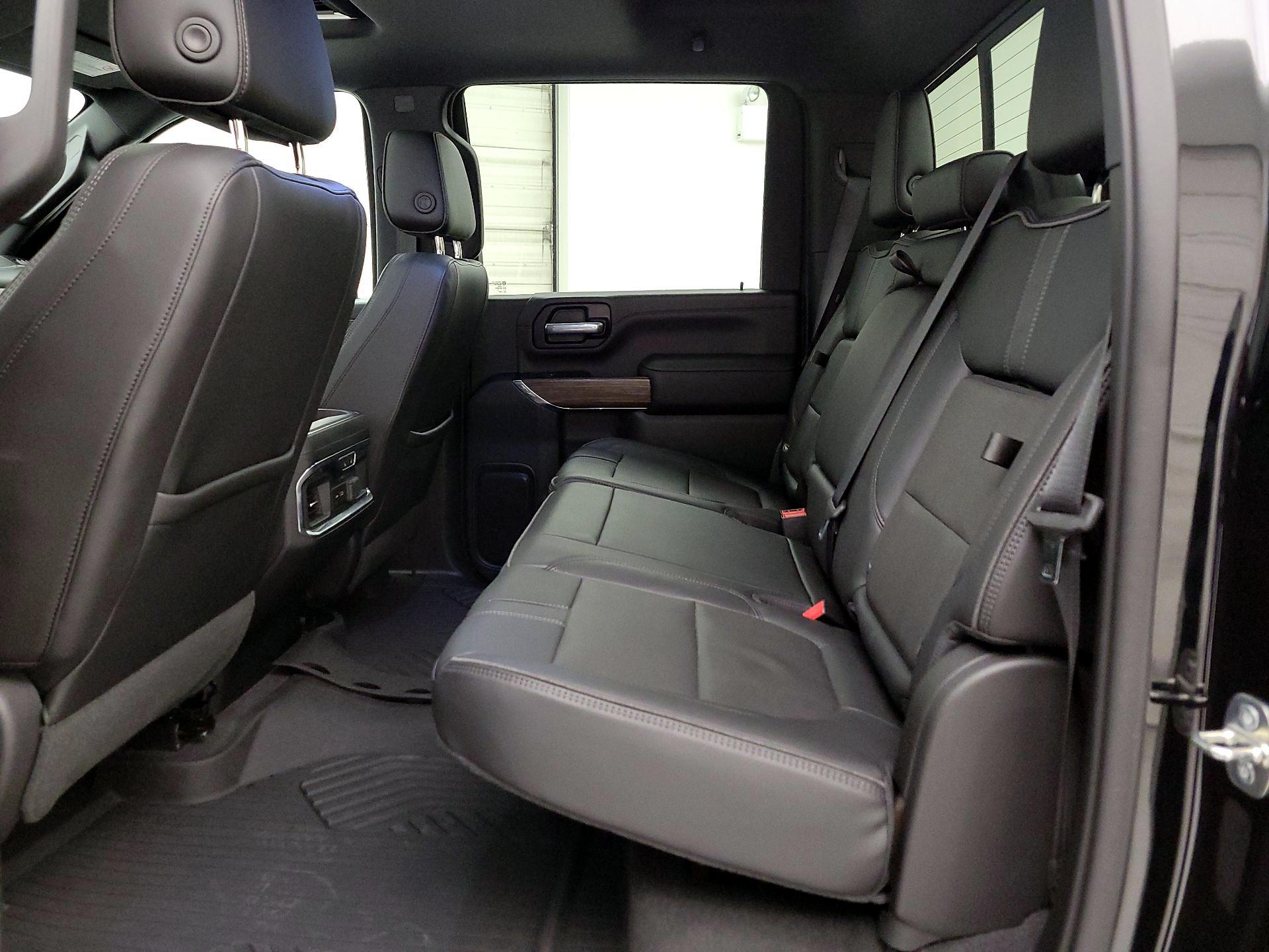 Thumbnail: 2020 Chevrolet Silverado 2500 - 19