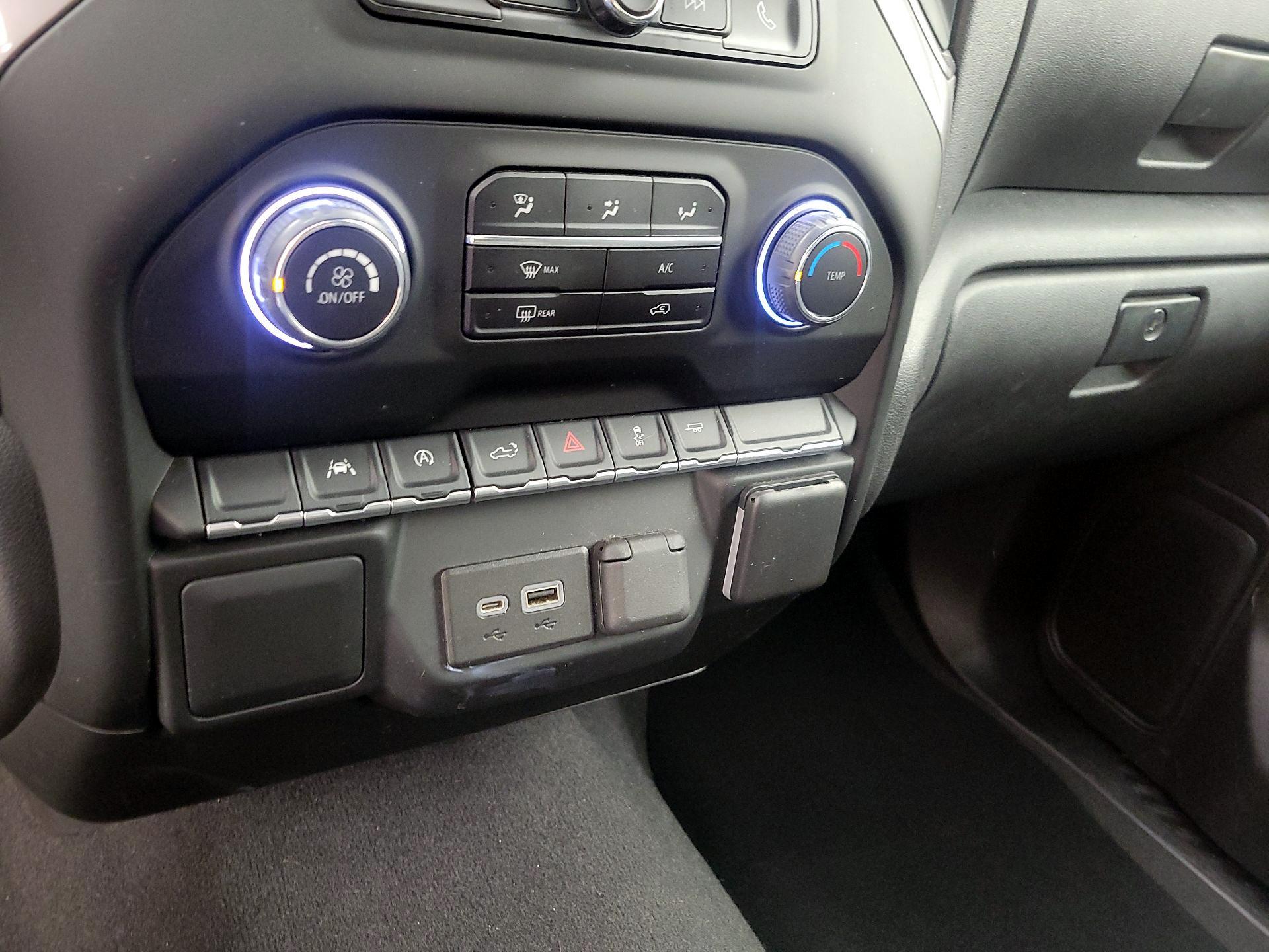 Thumbnail: 2022 Chevrolet Silverado 1500 - 18