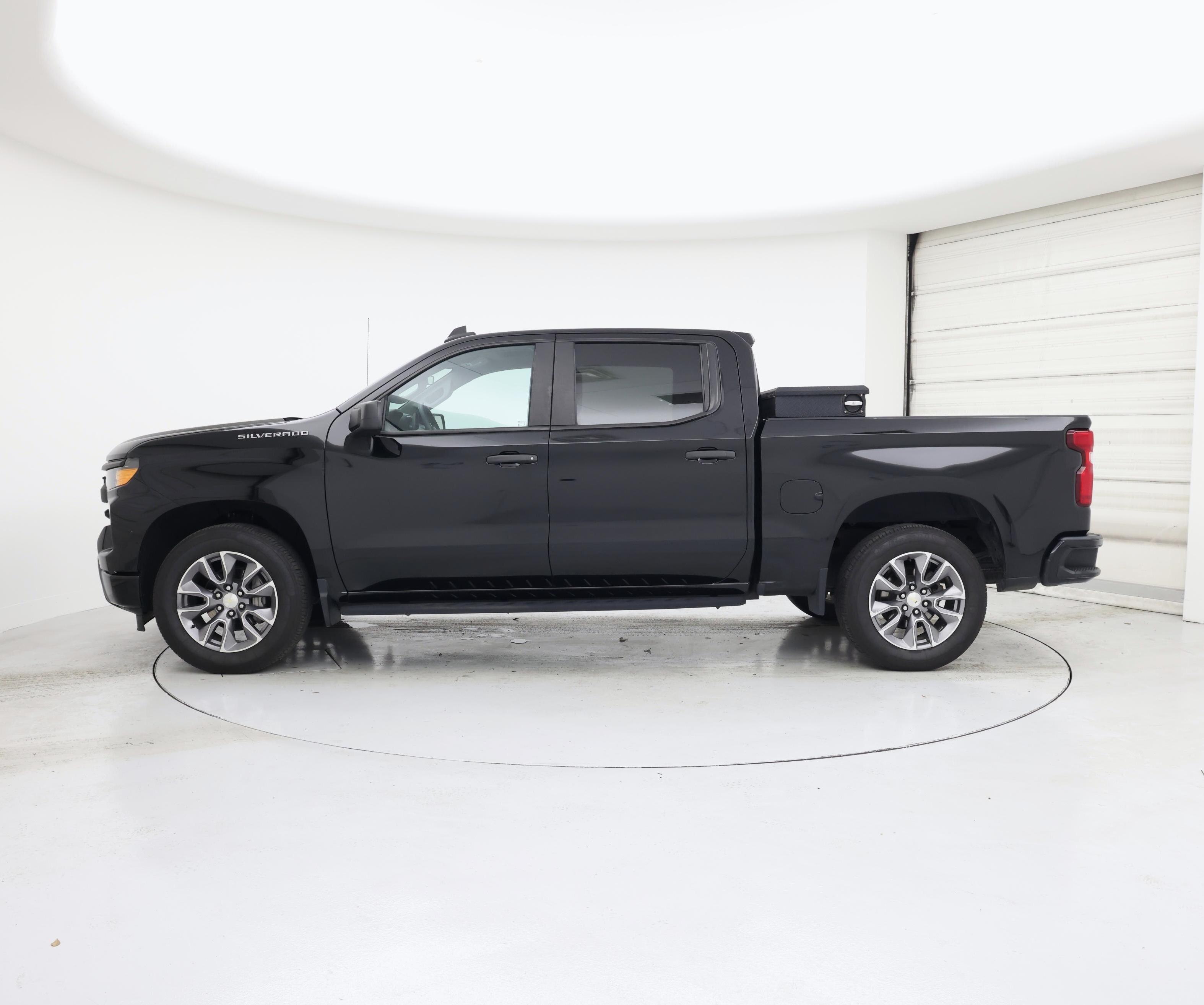 Thumbnail: 2022 Chevrolet Silverado 1500 - 3