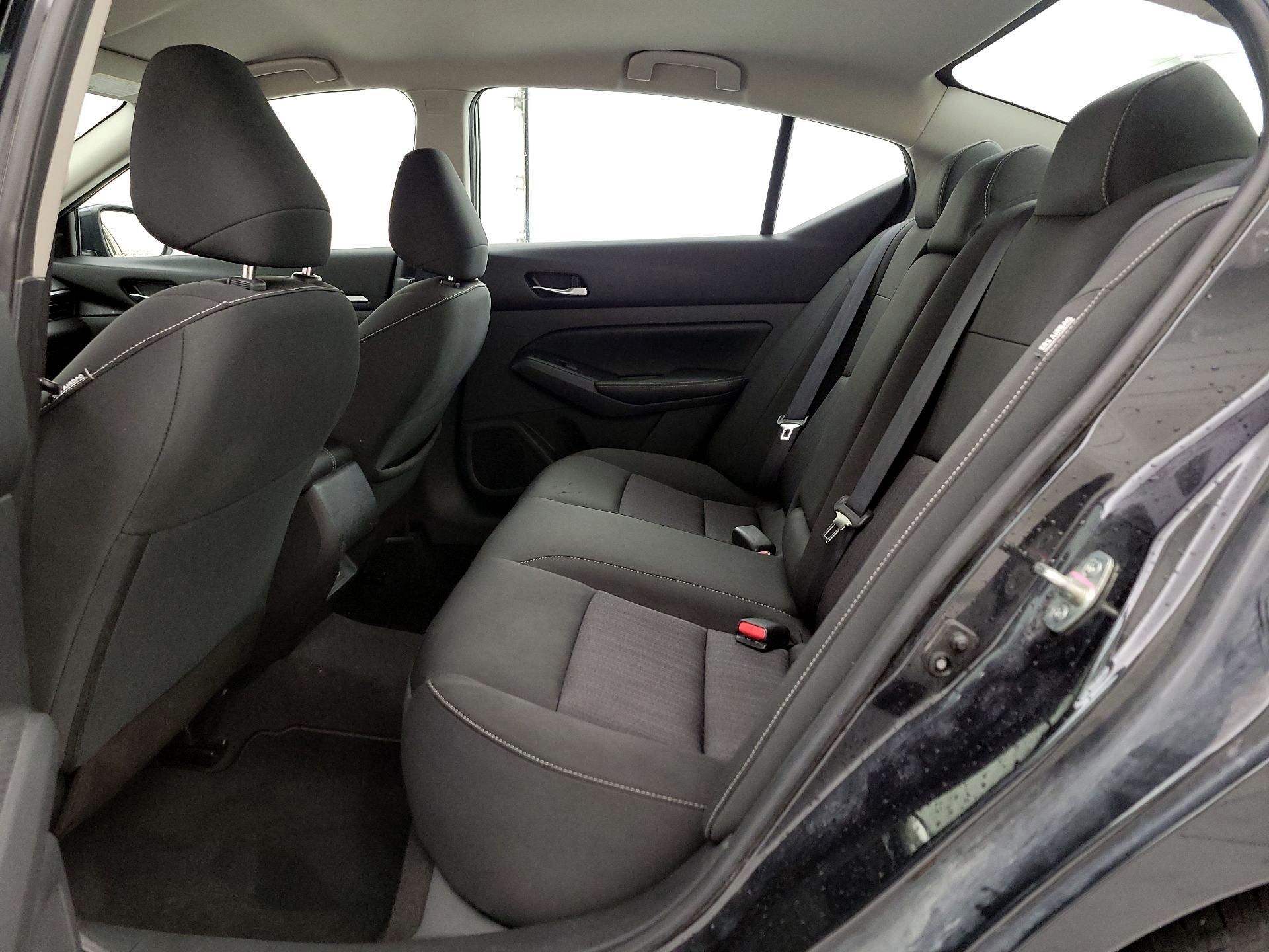 Thumbnail: 2022 Nissan Altima - 19