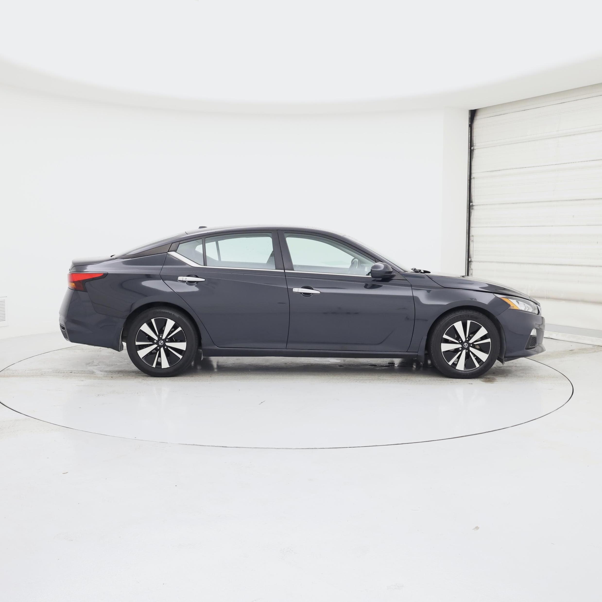 Thumbnail: 2022 Nissan Altima - 7