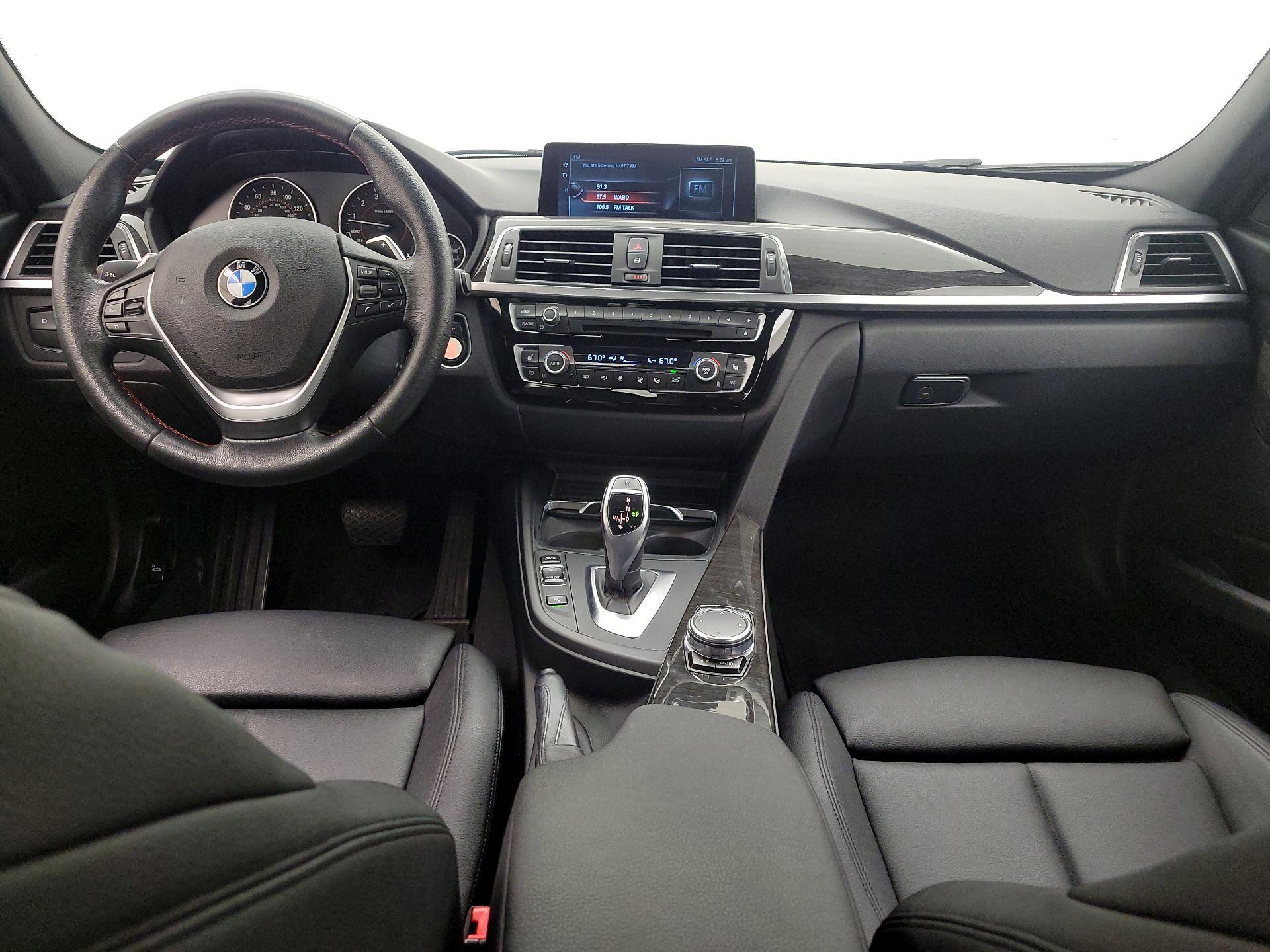 Thumbnail: 2017 BMW 3 Series - 9