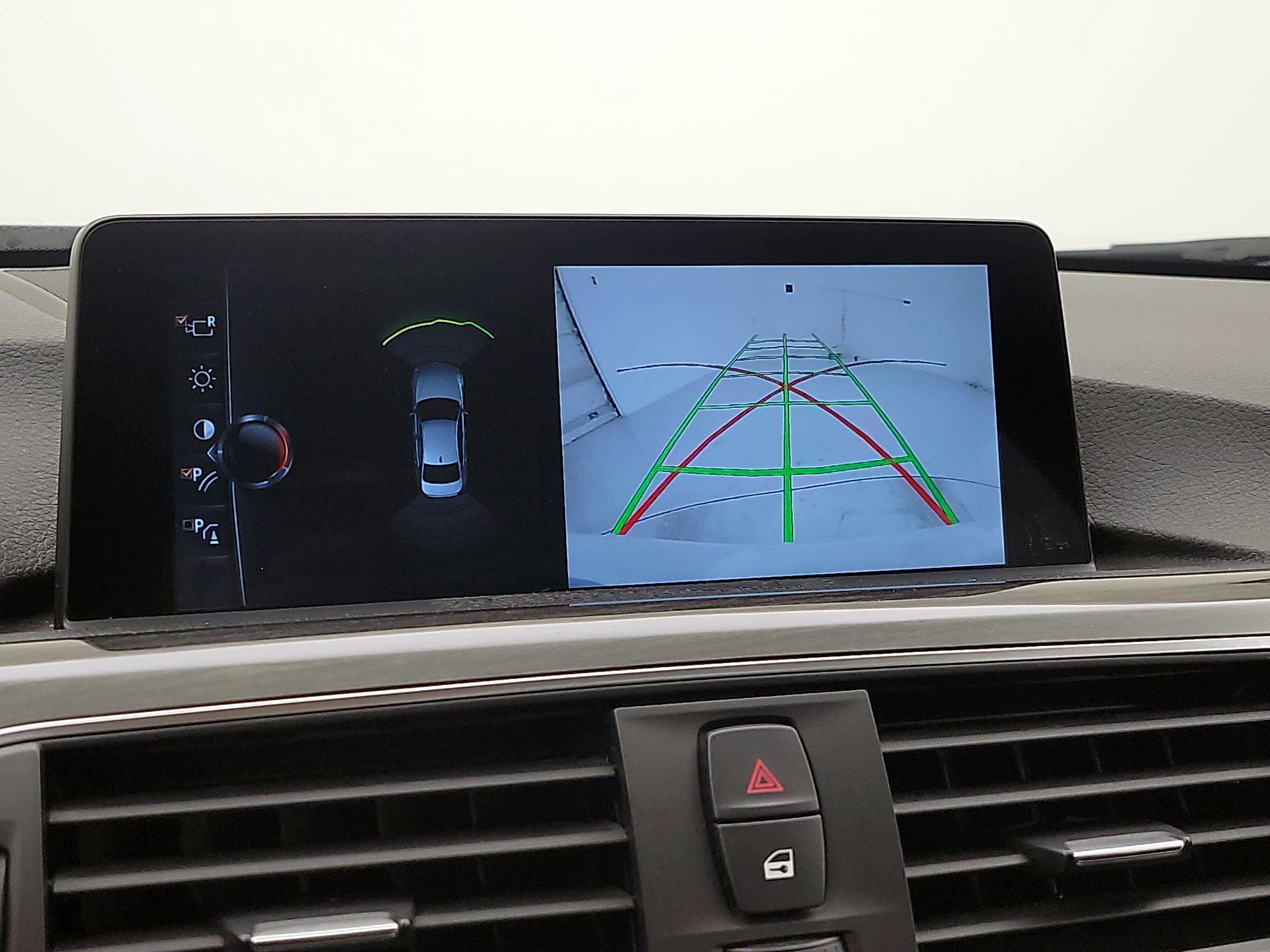 Thumbnail: 2017 BMW 3 Series - 14