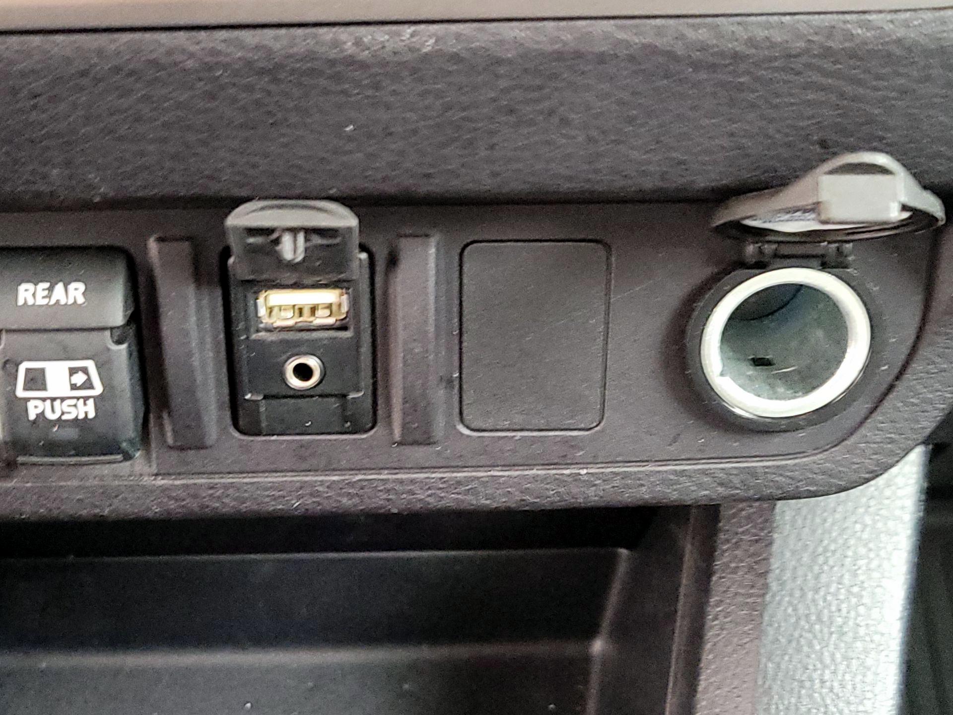 Thumbnail: 2018 Toyota Tacoma - 18