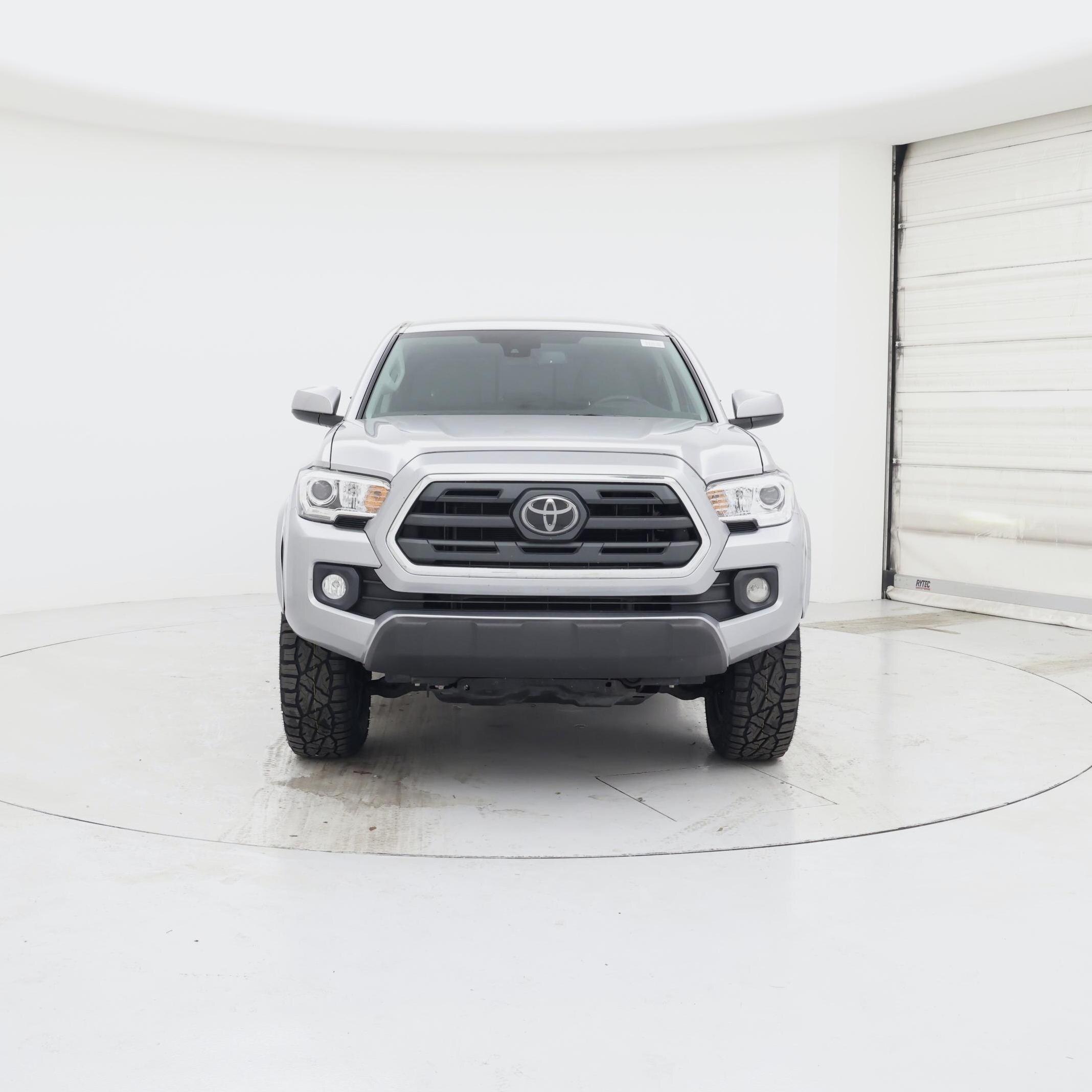 Thumbnail: 2018 Toyota Tacoma - 5