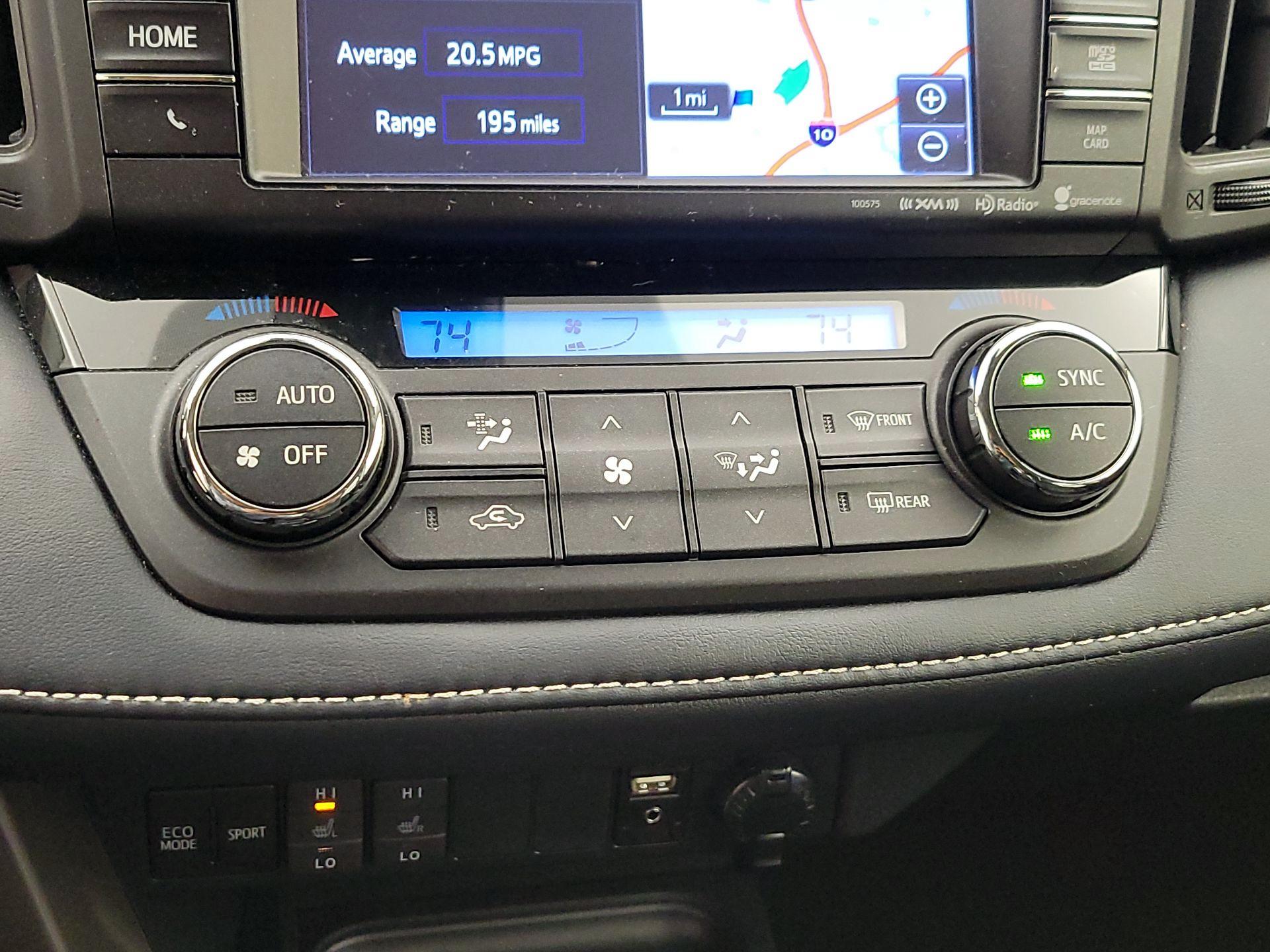 Thumbnail: 2018 Toyota RAV4 - 16