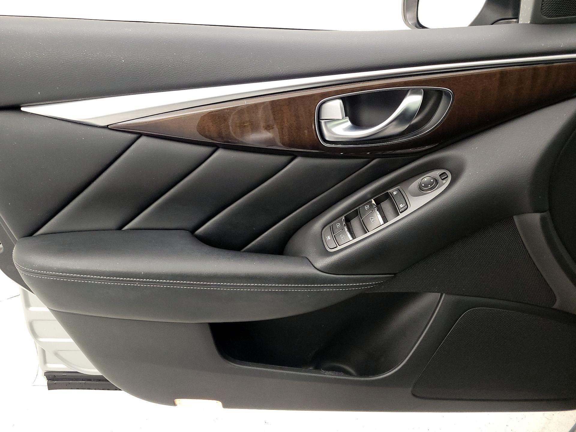 Thumbnail: 2018 INFINITI Q50 - 12