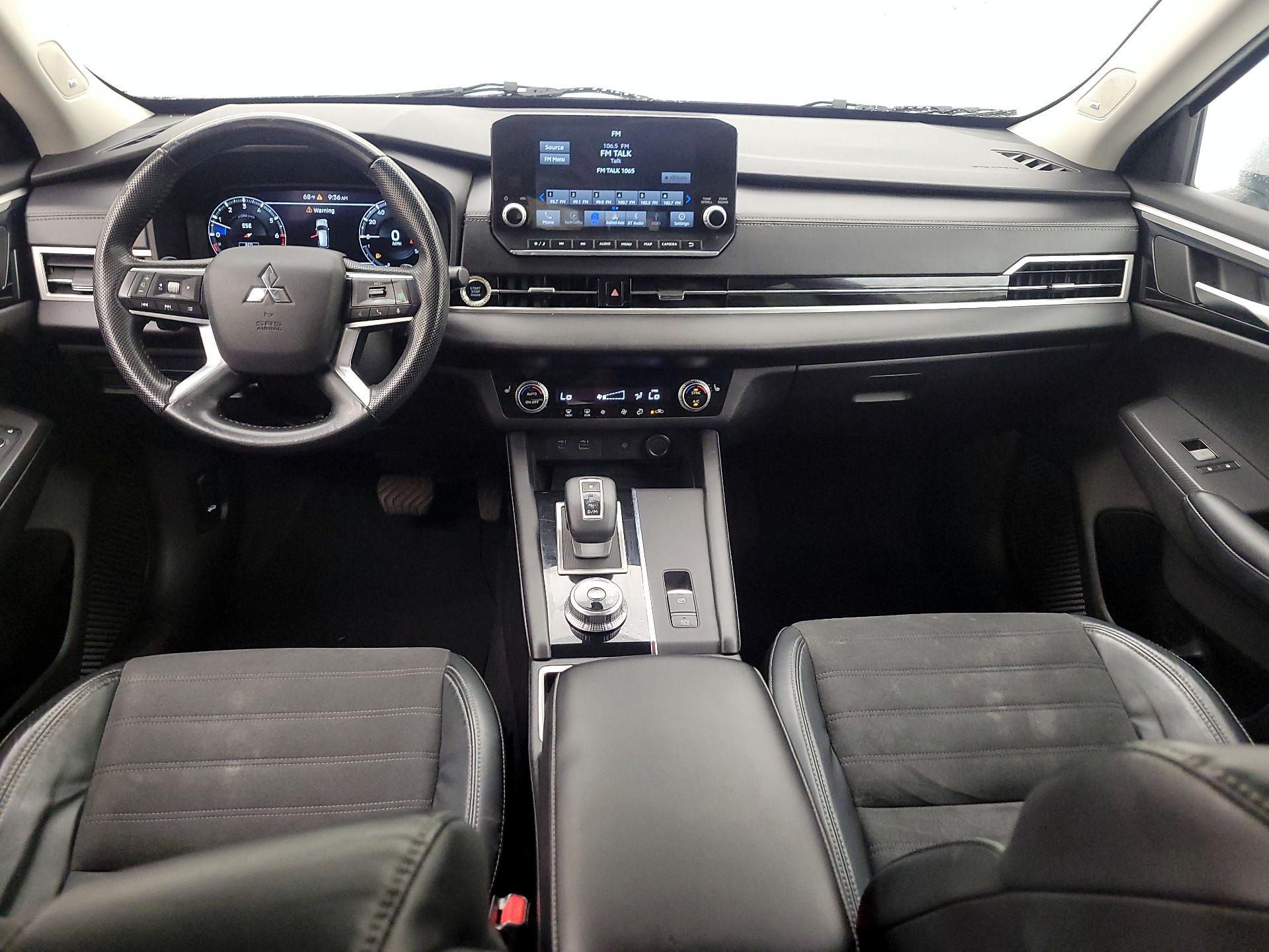 Thumbnail: 2022 Mitsubishi Outlander - 9