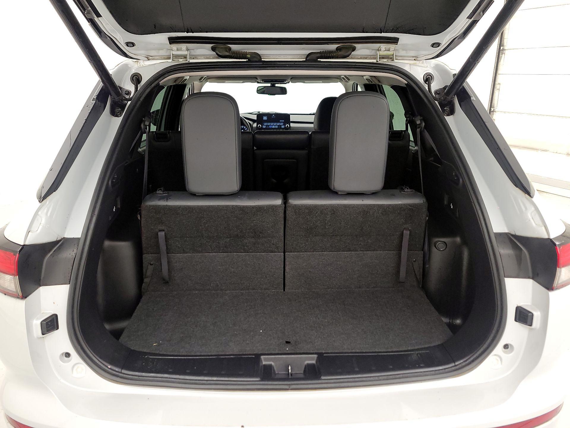 Thumbnail: 2022 Mitsubishi Outlander - 16