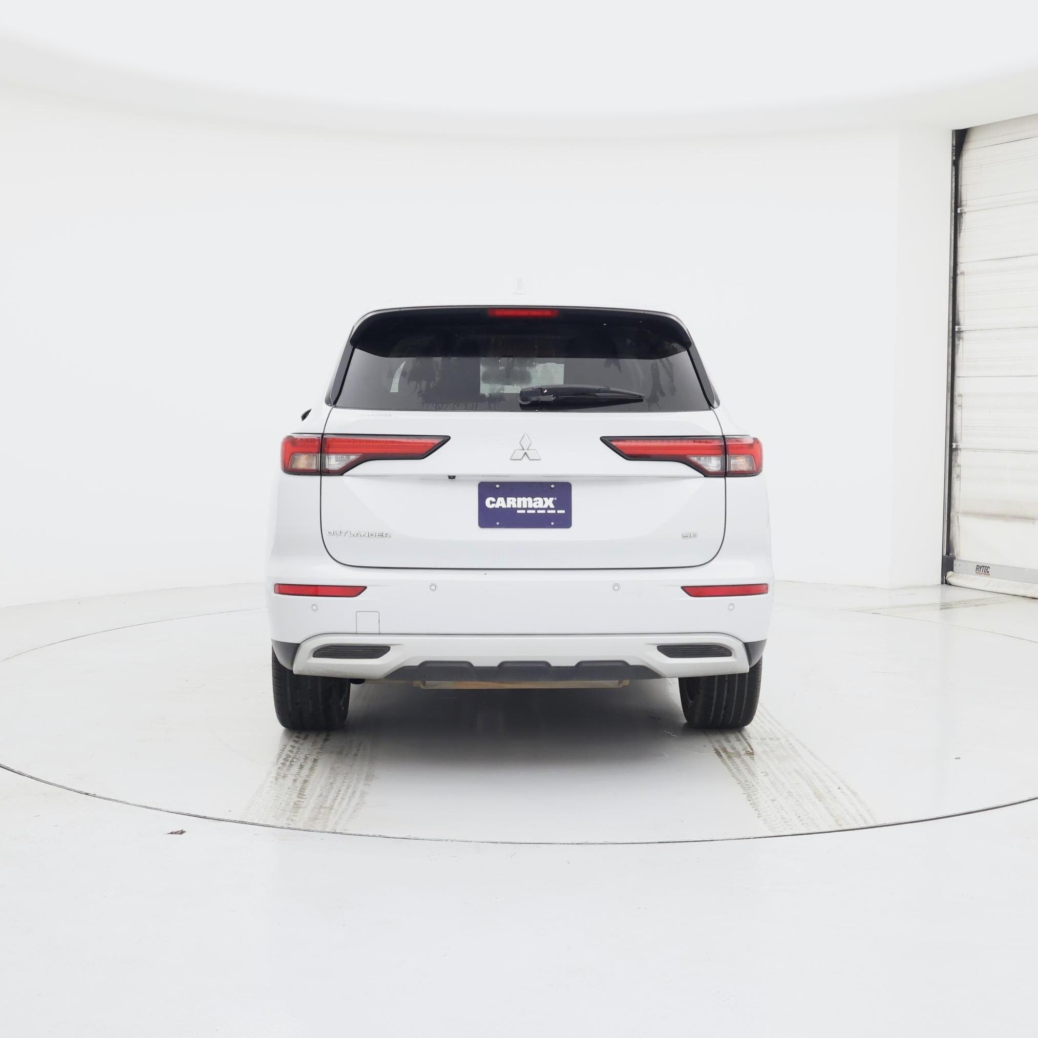 Thumbnail: 2022 Mitsubishi Outlander - 6