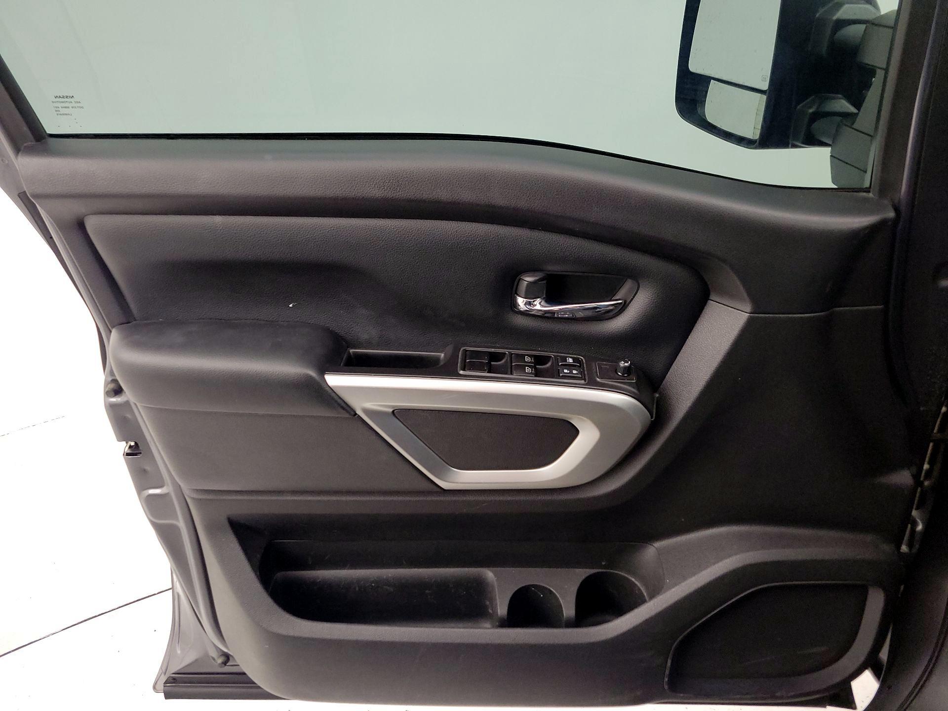 Thumbnail: 2021 Nissan Titan - 12