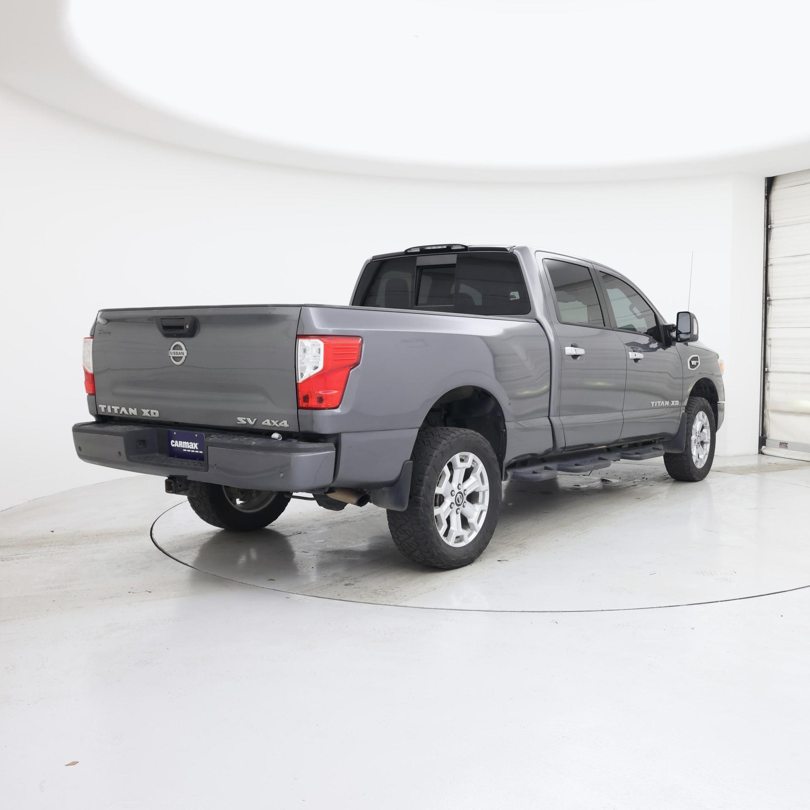 Thumbnail: 2021 Nissan Titan - 8