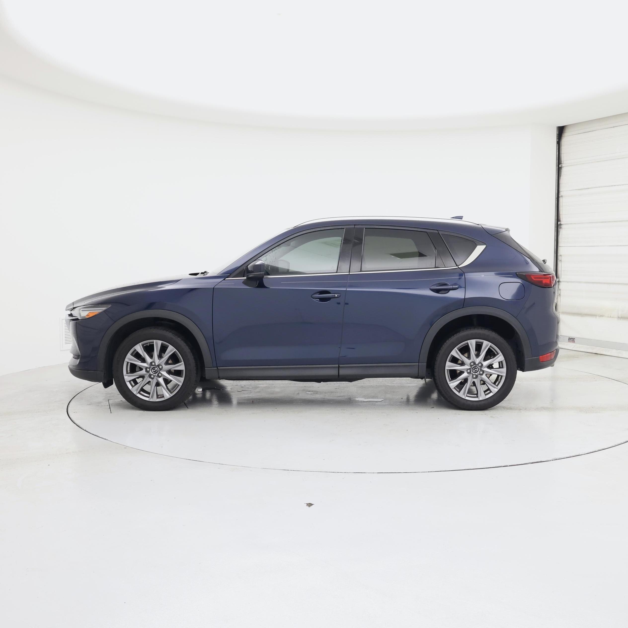 Thumbnail: 2020 Mazda CX-5 - 3