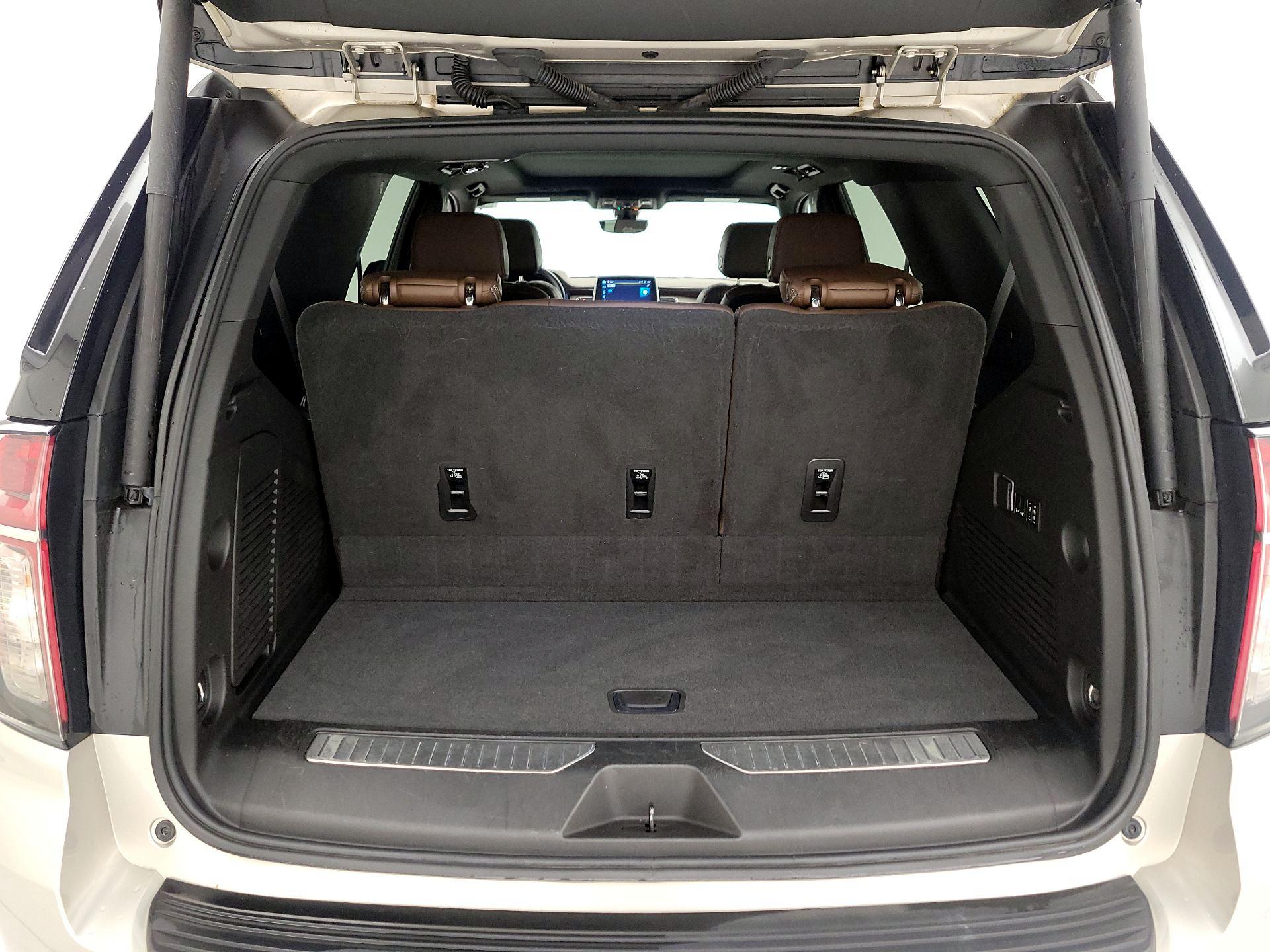 Thumbnail: 2022 Chevrolet Tahoe - 16