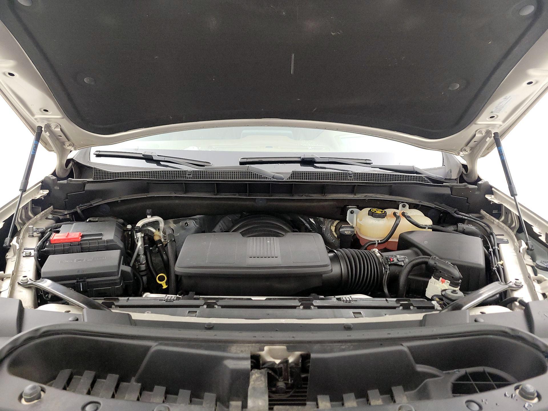 Thumbnail: 2022 Chevrolet Tahoe - 17