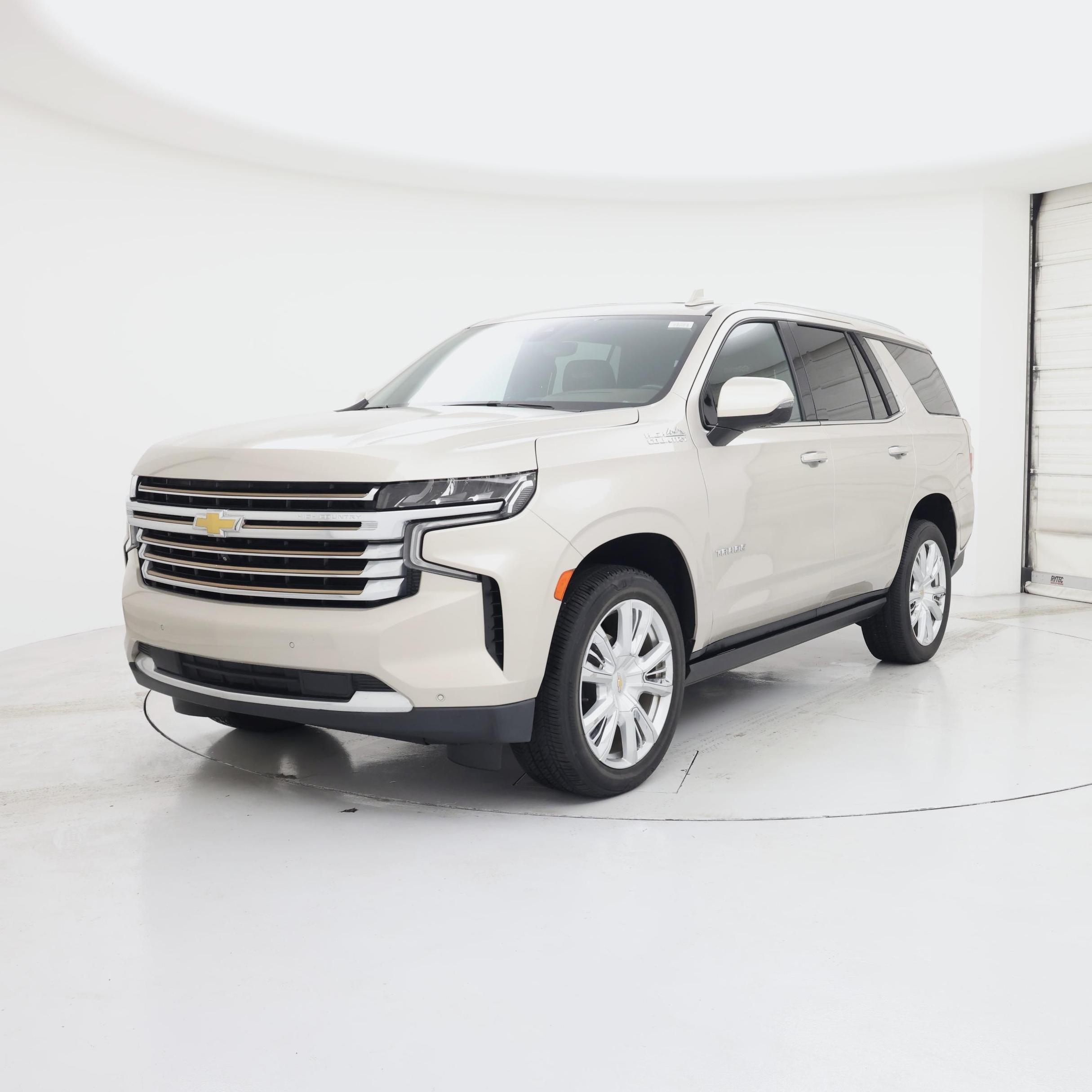 Thumbnail: 2022 Chevrolet Tahoe - 4