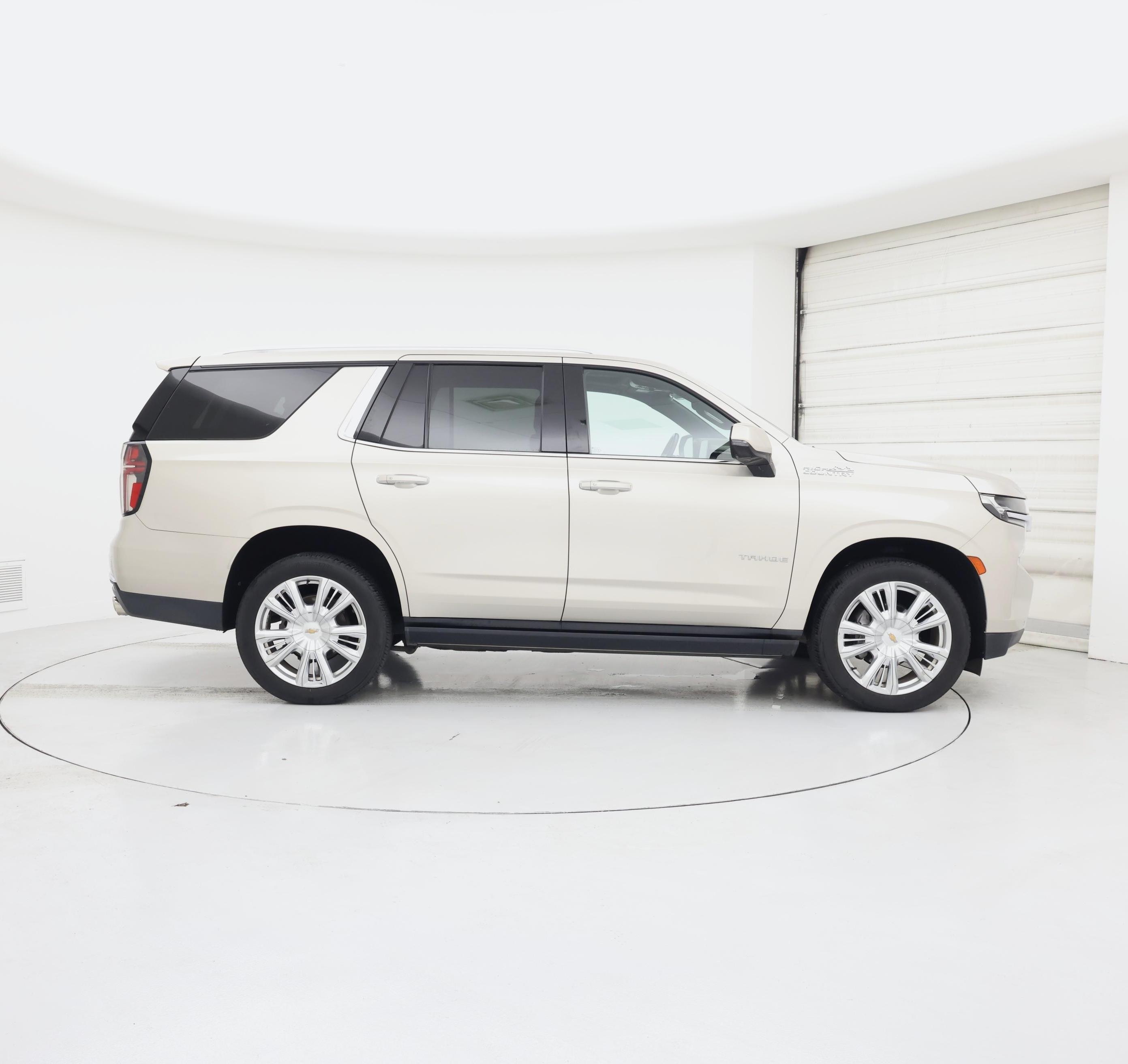 Thumbnail: 2022 Chevrolet Tahoe - 7