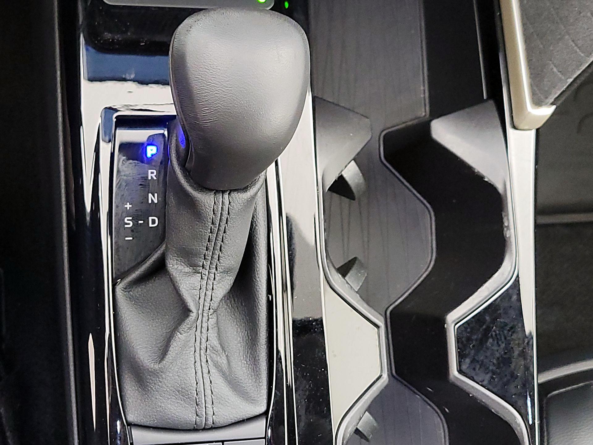 Thumbnail: 2025 Toyota Camry - 17