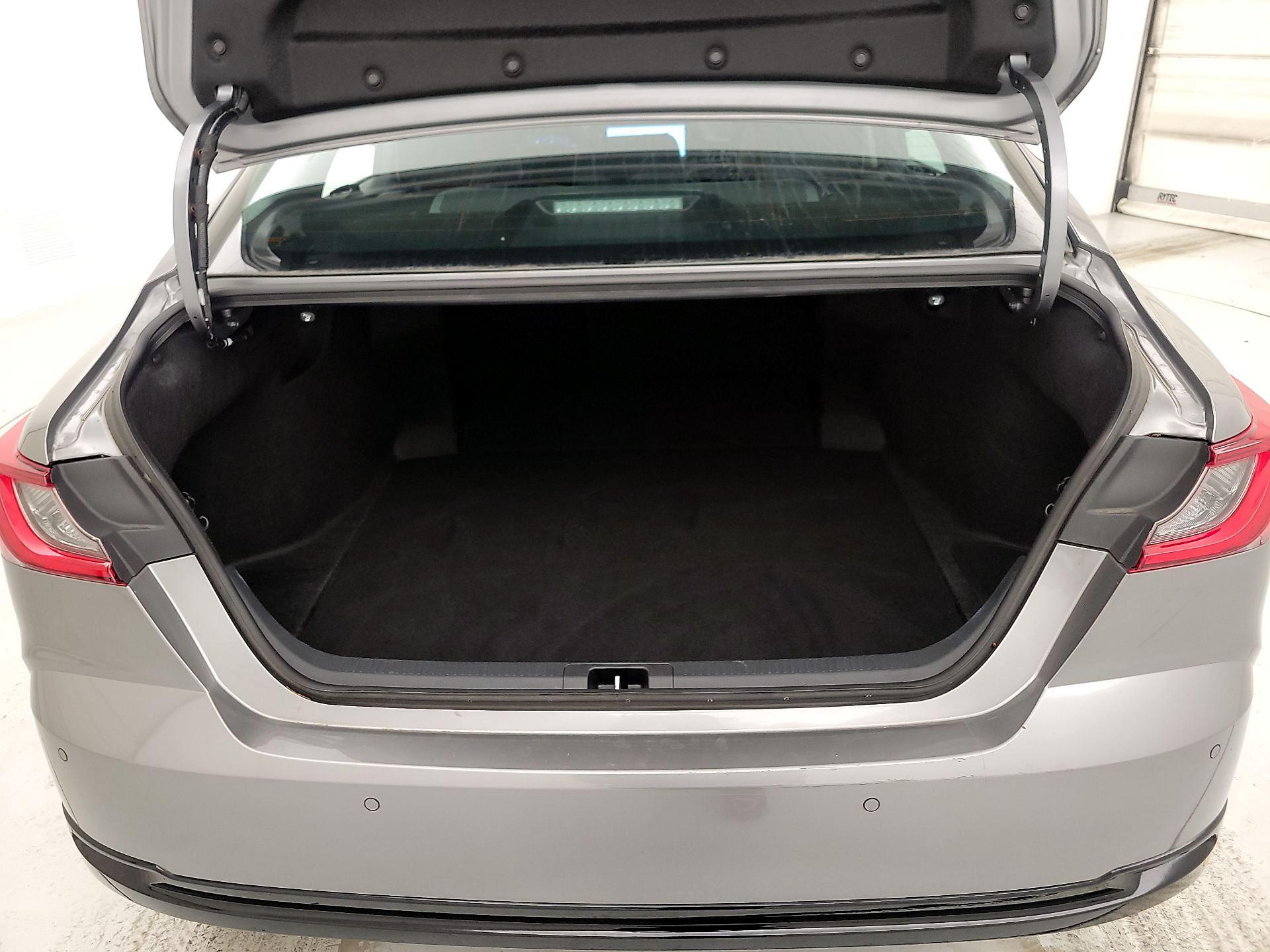 Thumbnail: 2025 Toyota Camry - 20