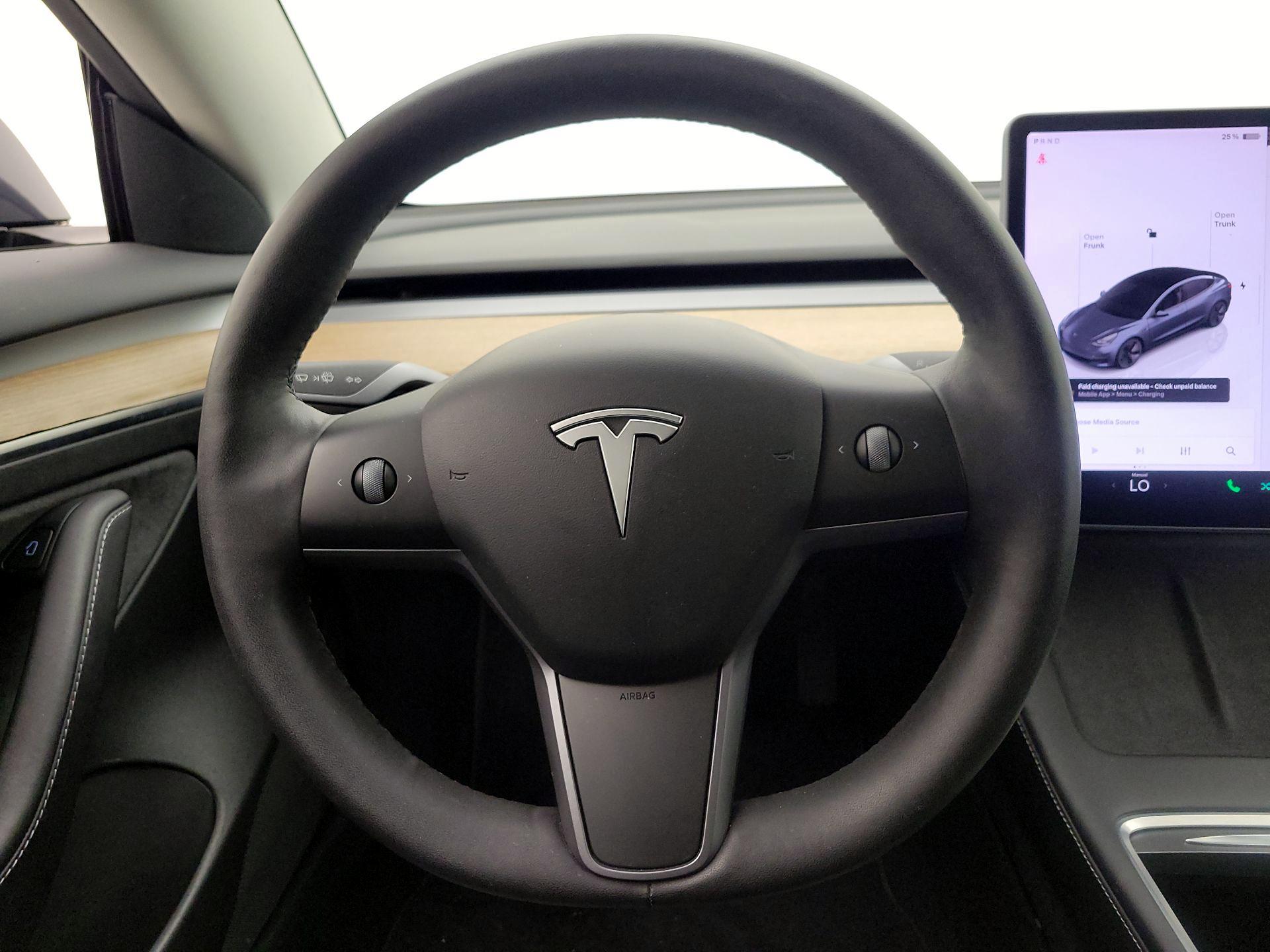 Thumbnail: 2022 Tesla Model 3 - 10