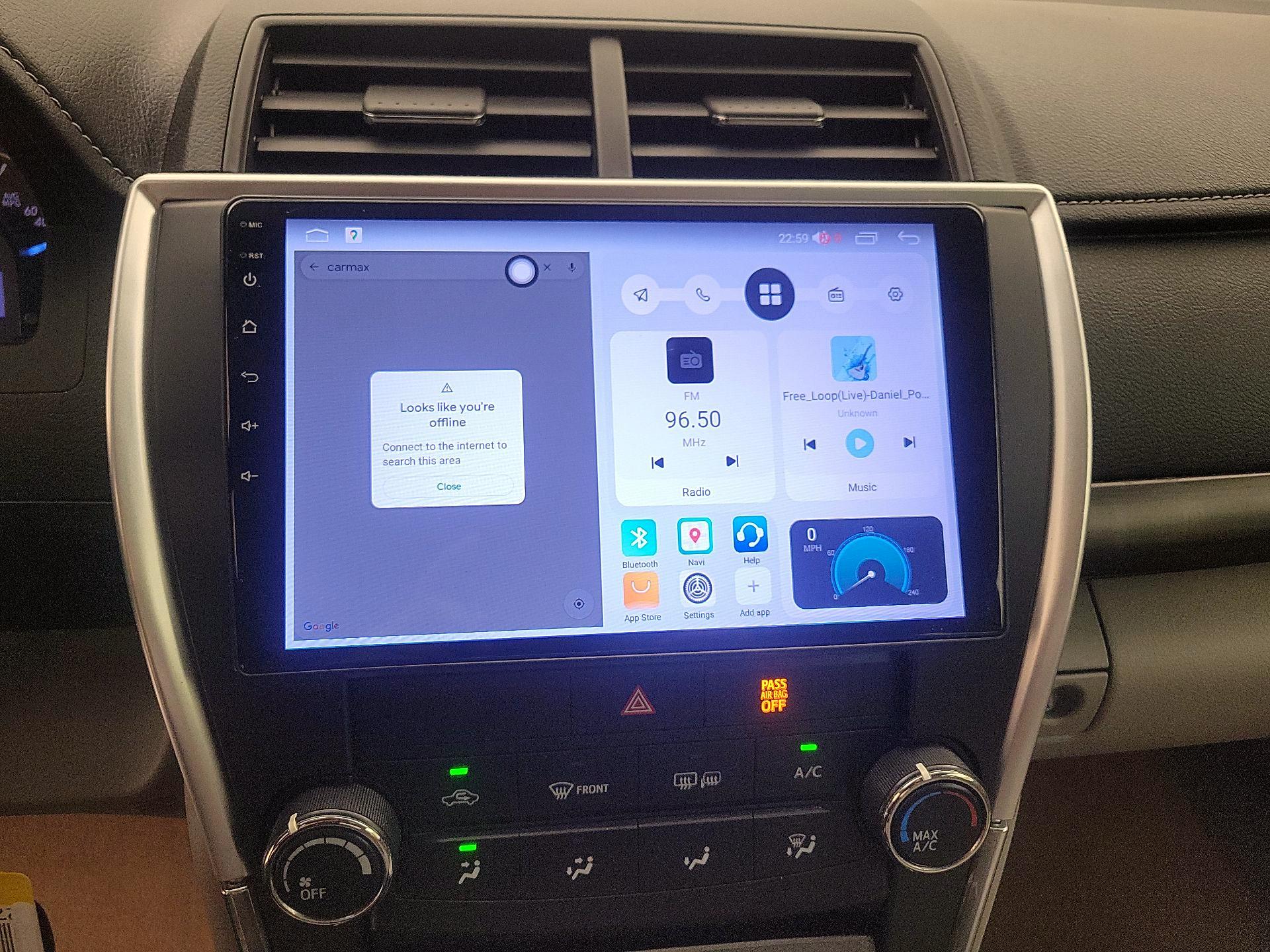 Thumbnail: 2015 Toyota Camry - 15