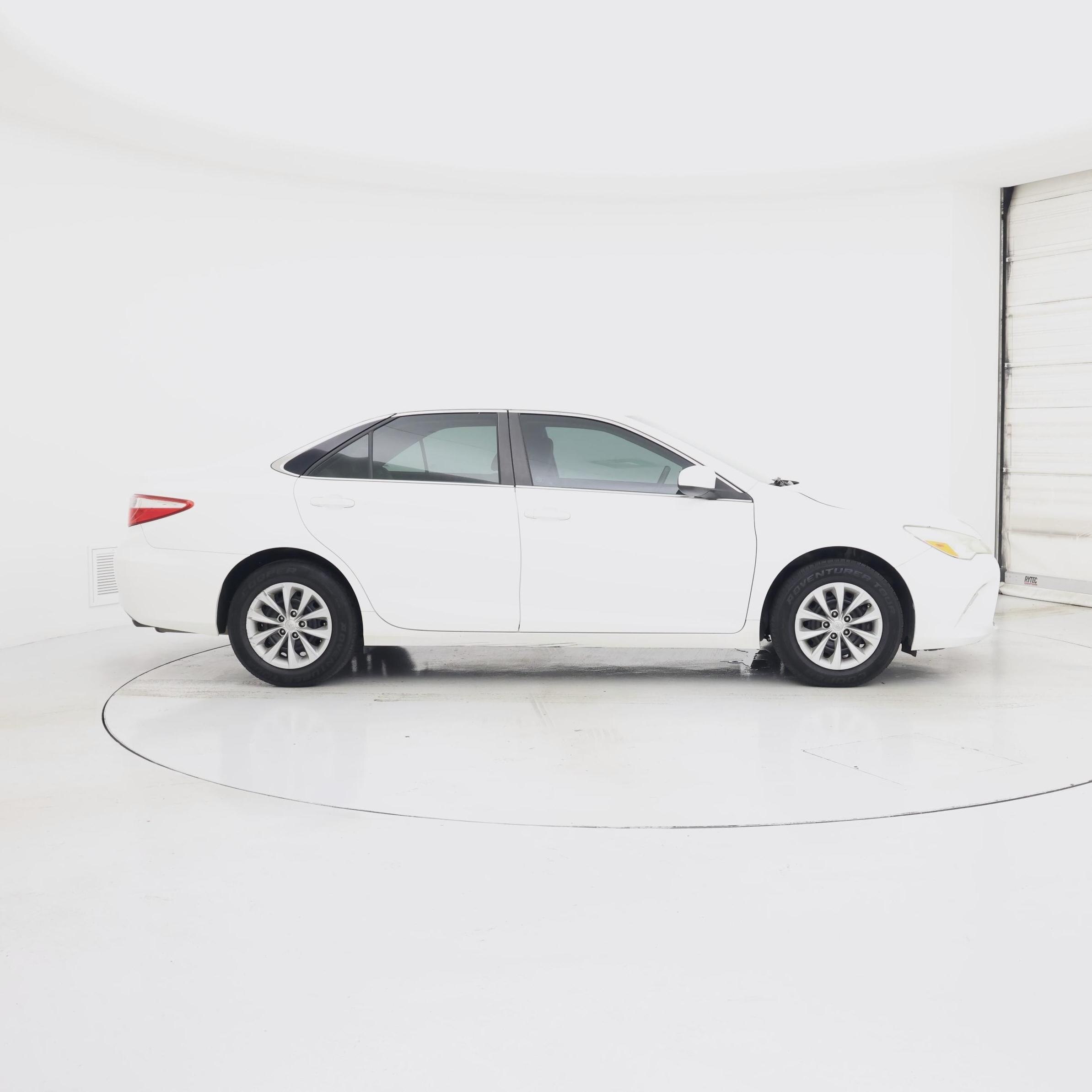 Thumbnail: 2015 Toyota Camry - 7