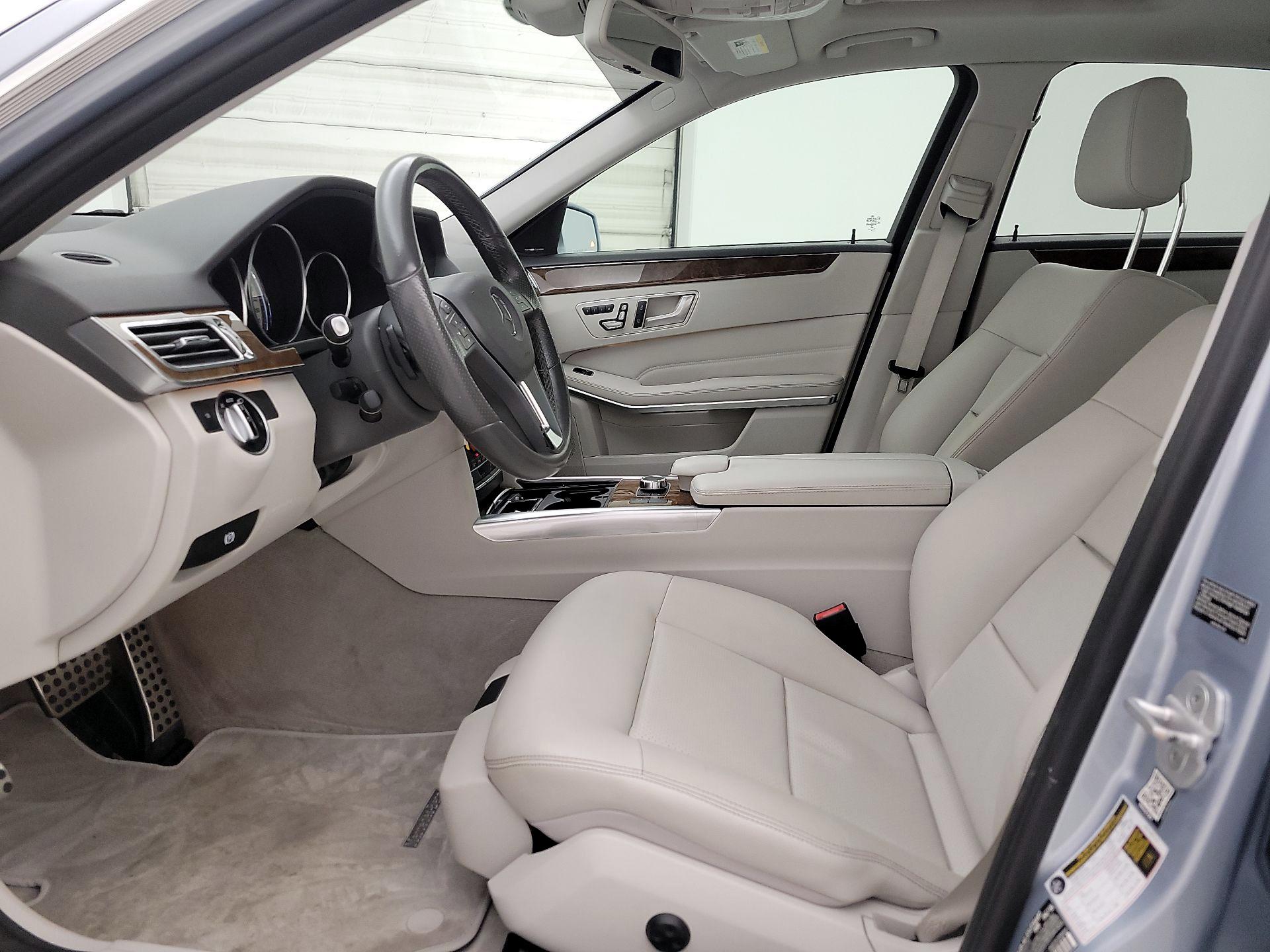 Thumbnail: 2016 Mercedes-Benz E-Class - 11