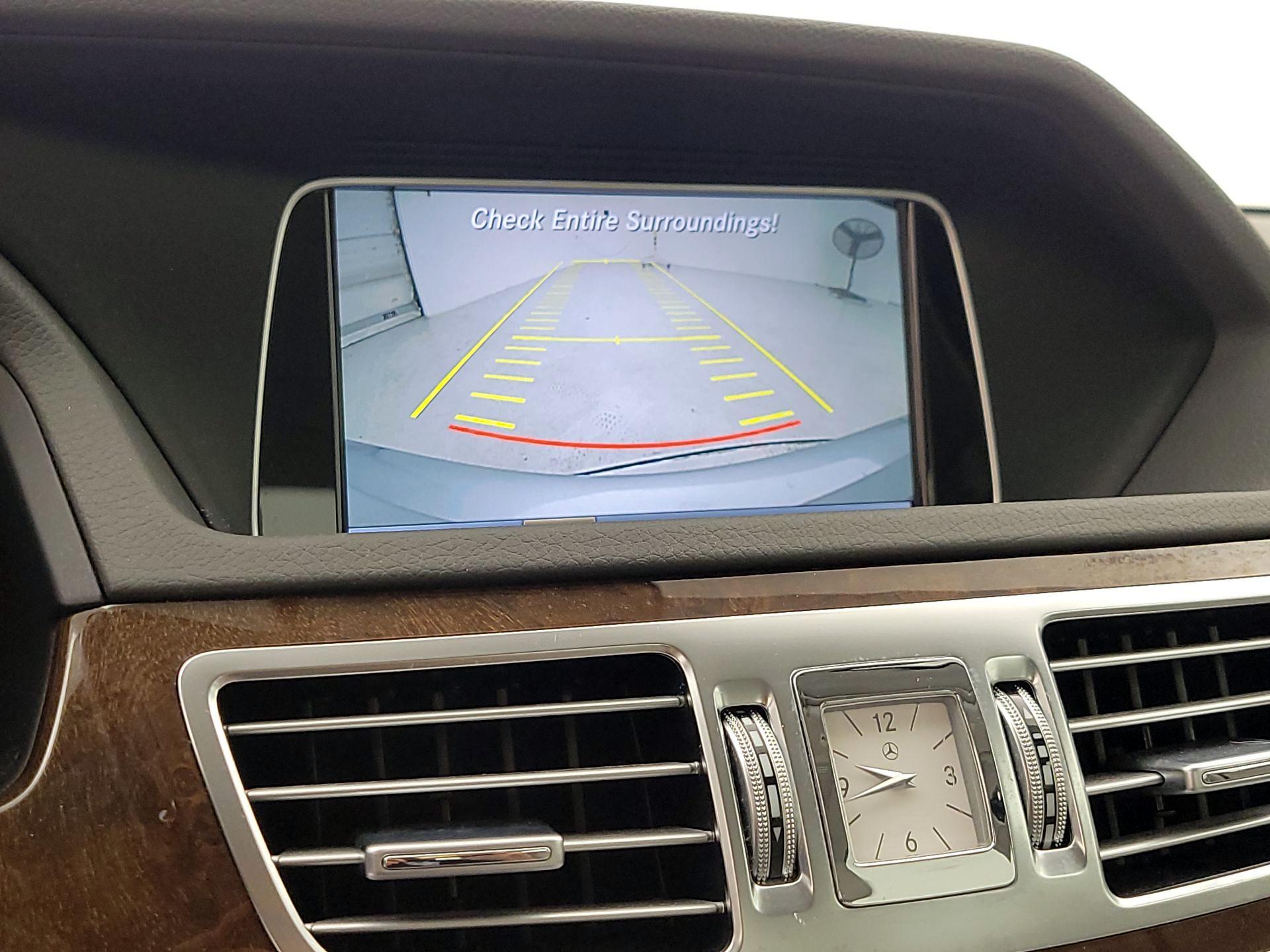 Thumbnail: 2016 Mercedes-Benz E-Class - 14