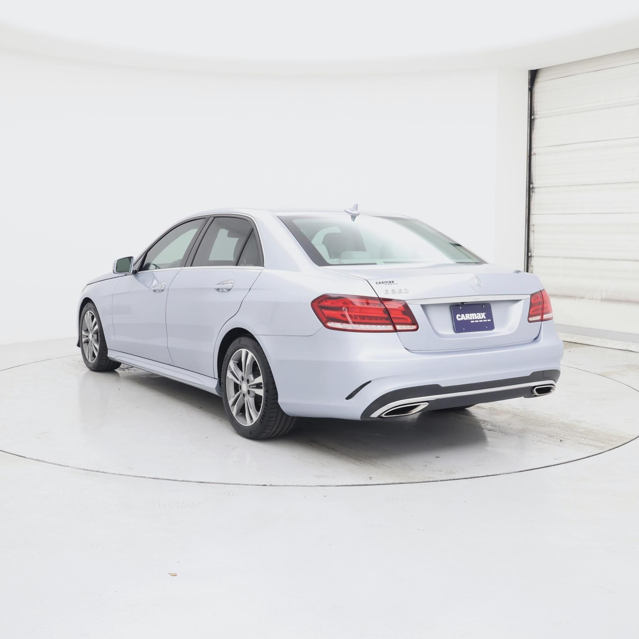 Thumbnail: 2016 Mercedes-Benz E-Class - 2