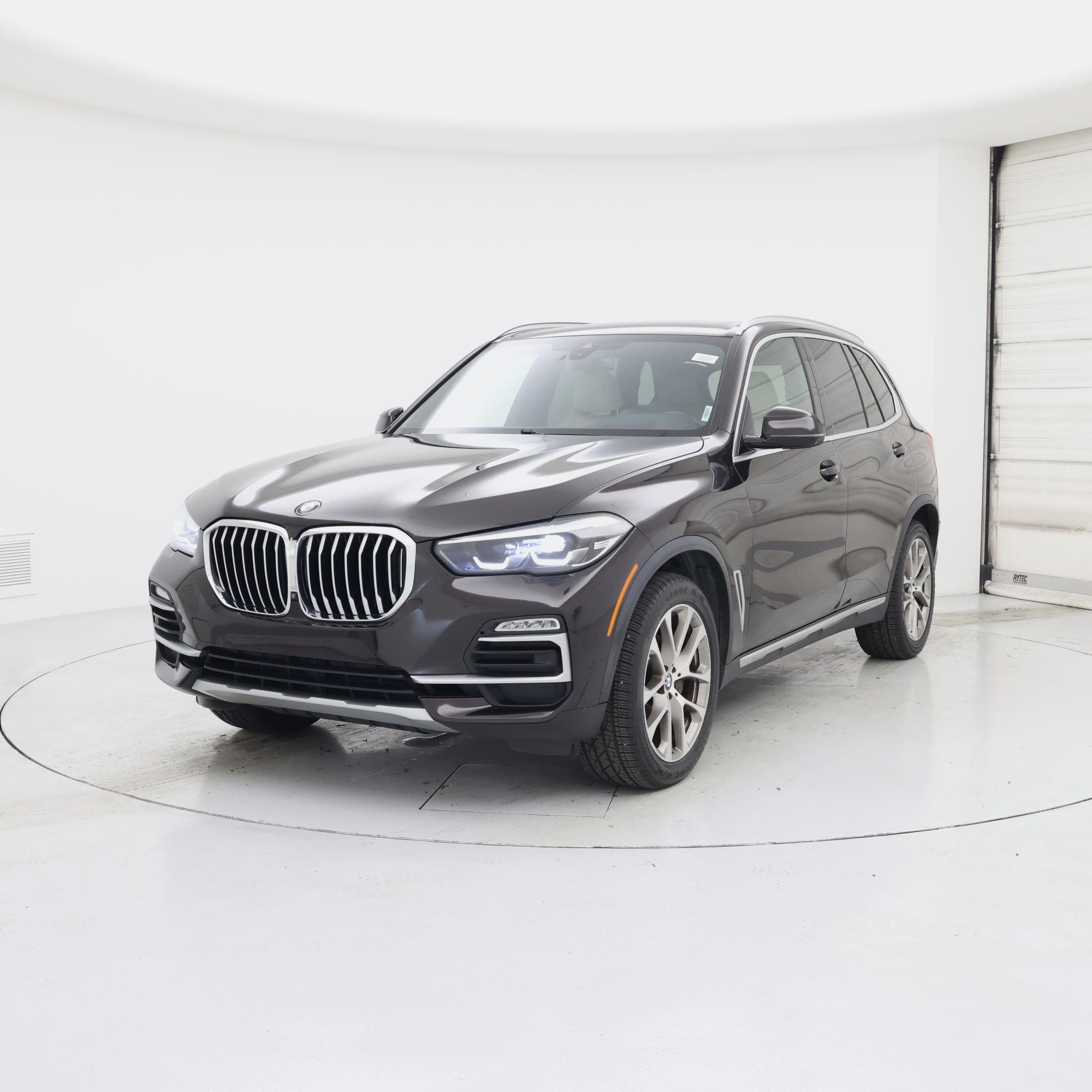 Thumbnail: 2021 BMW X5 - 4