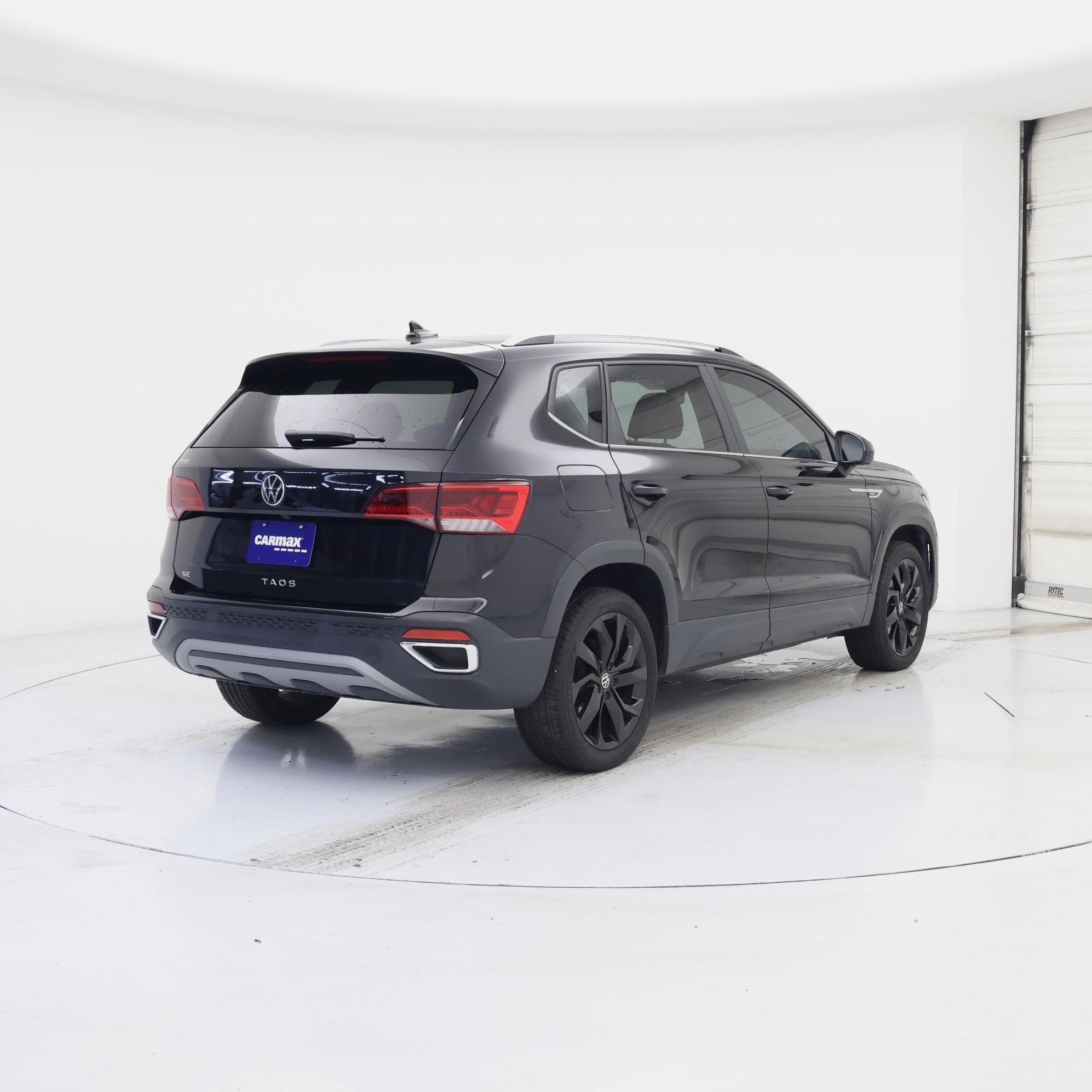 Thumbnail: 2023 Volkswagen Taos - 8