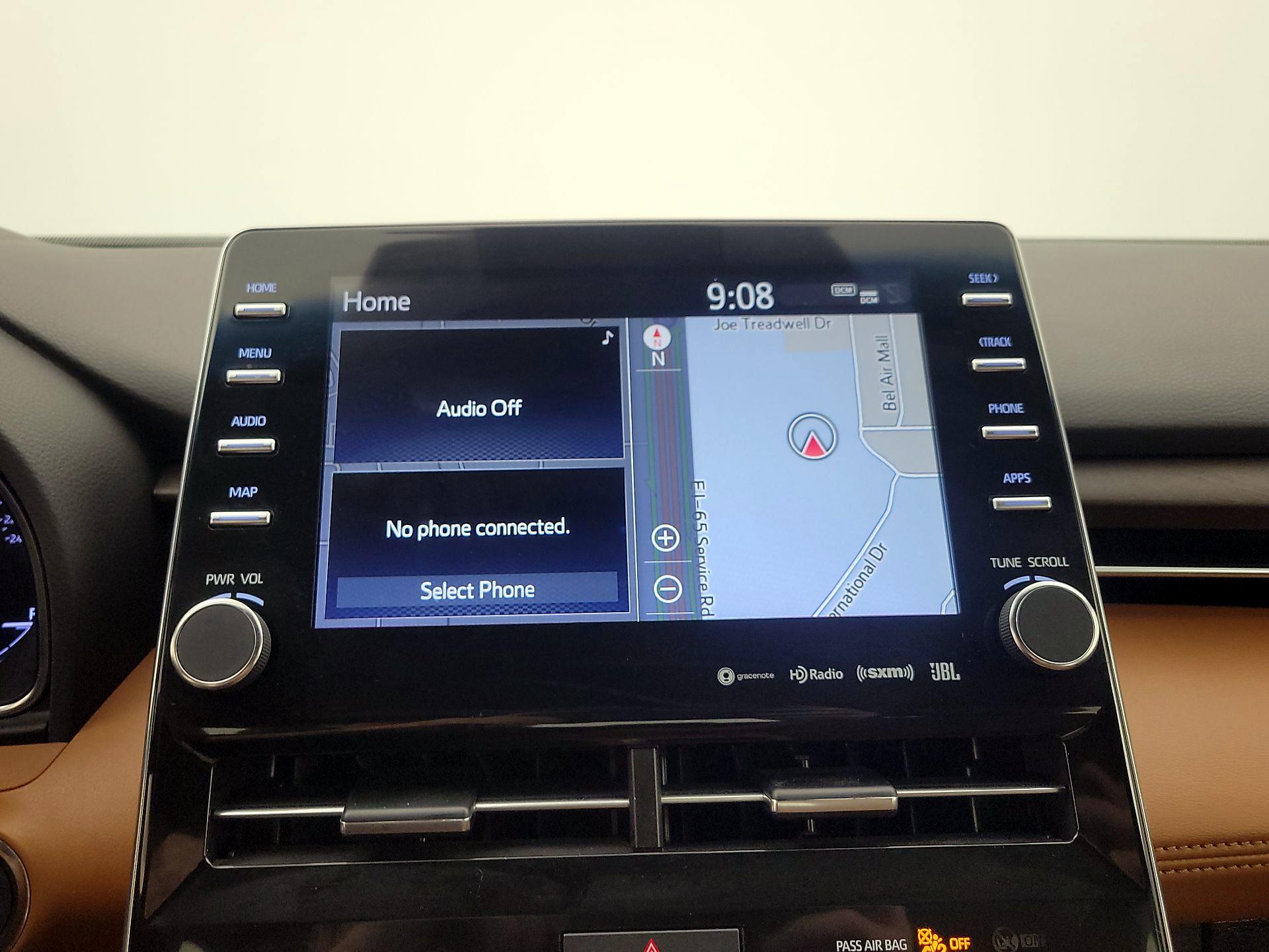 Thumbnail: 2019 Toyota Avalon - 16