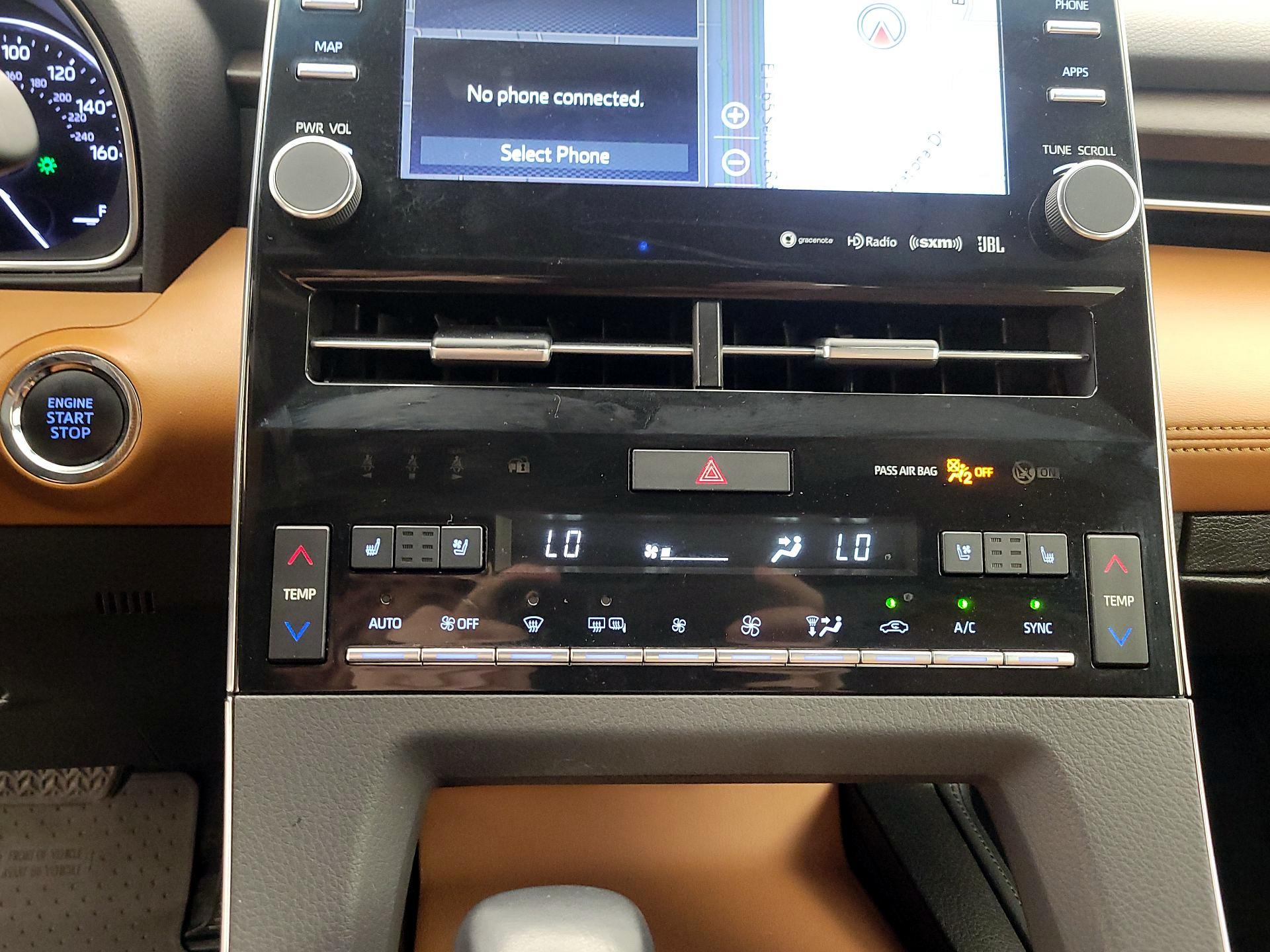 Thumbnail: 2019 Toyota Avalon - 17