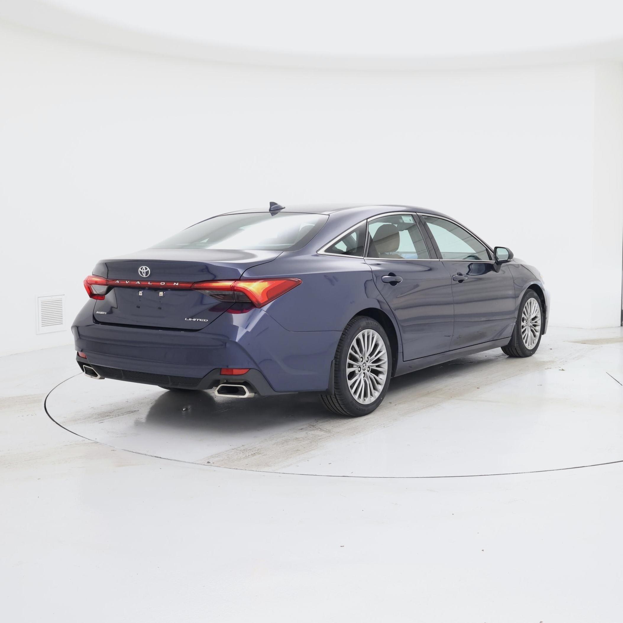 Thumbnail: 2019 Toyota Avalon - 8