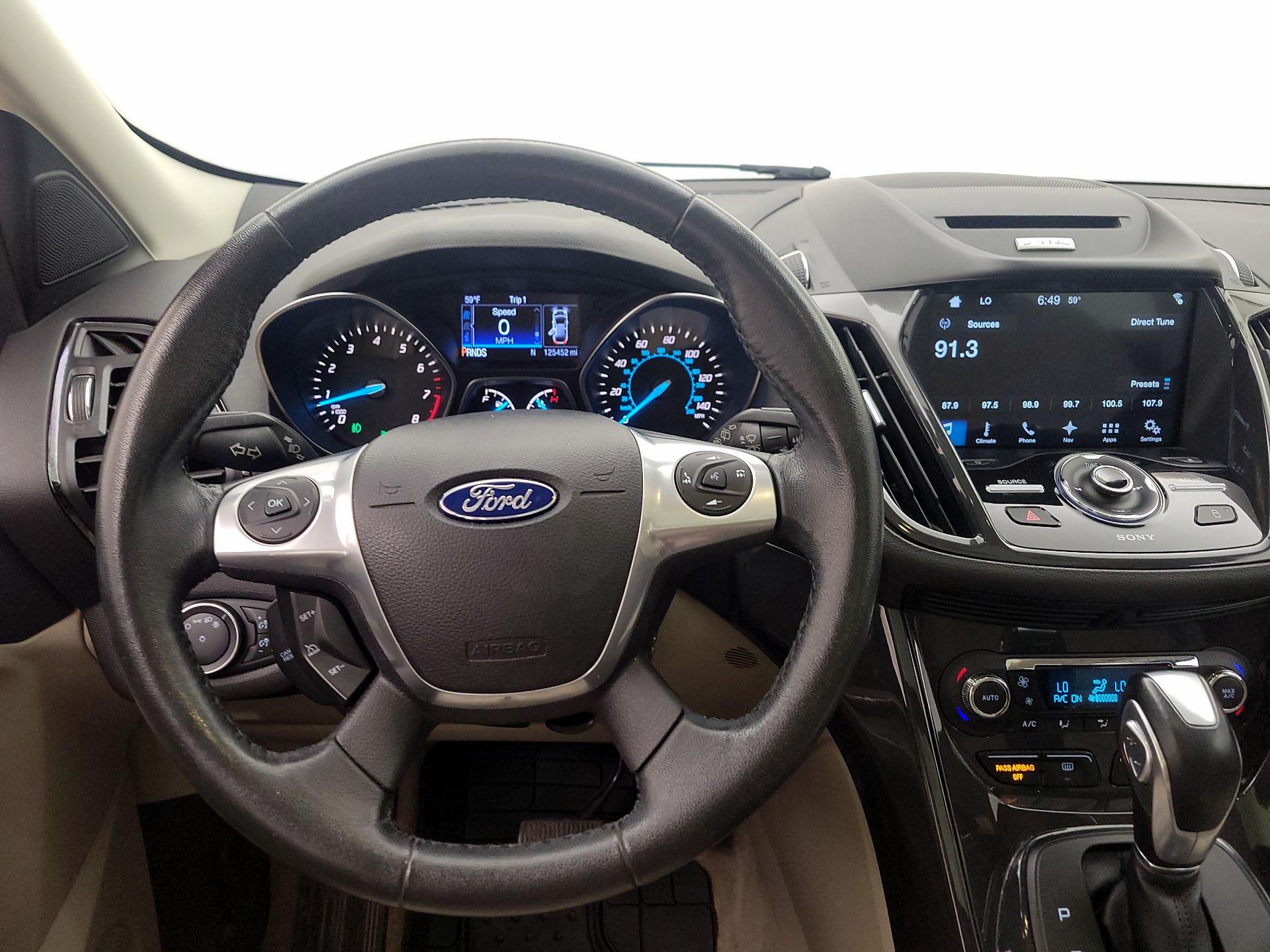 Thumbnail: 2016 Ford Escape - 10