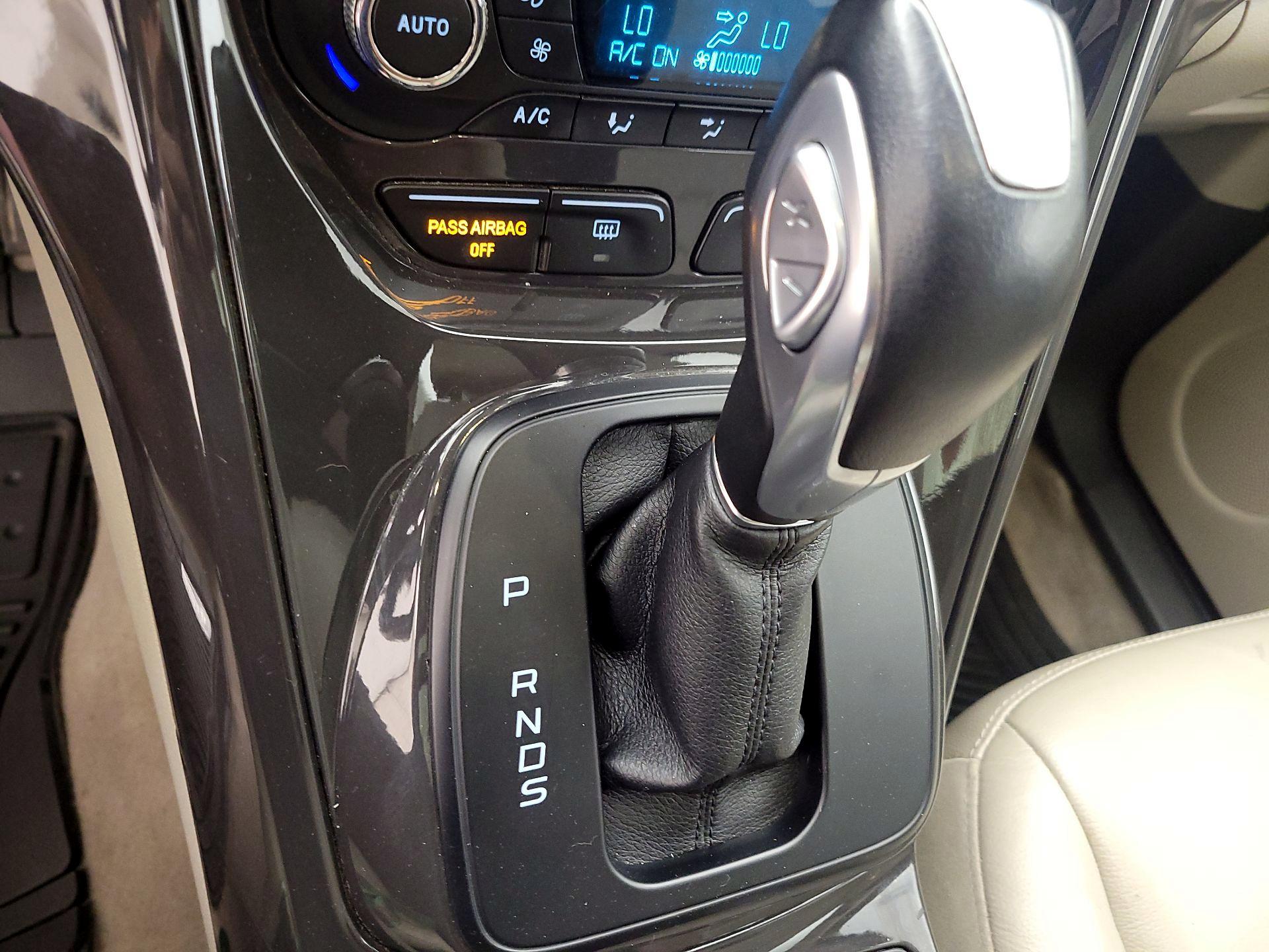 Thumbnail: 2016 Ford Escape - 15