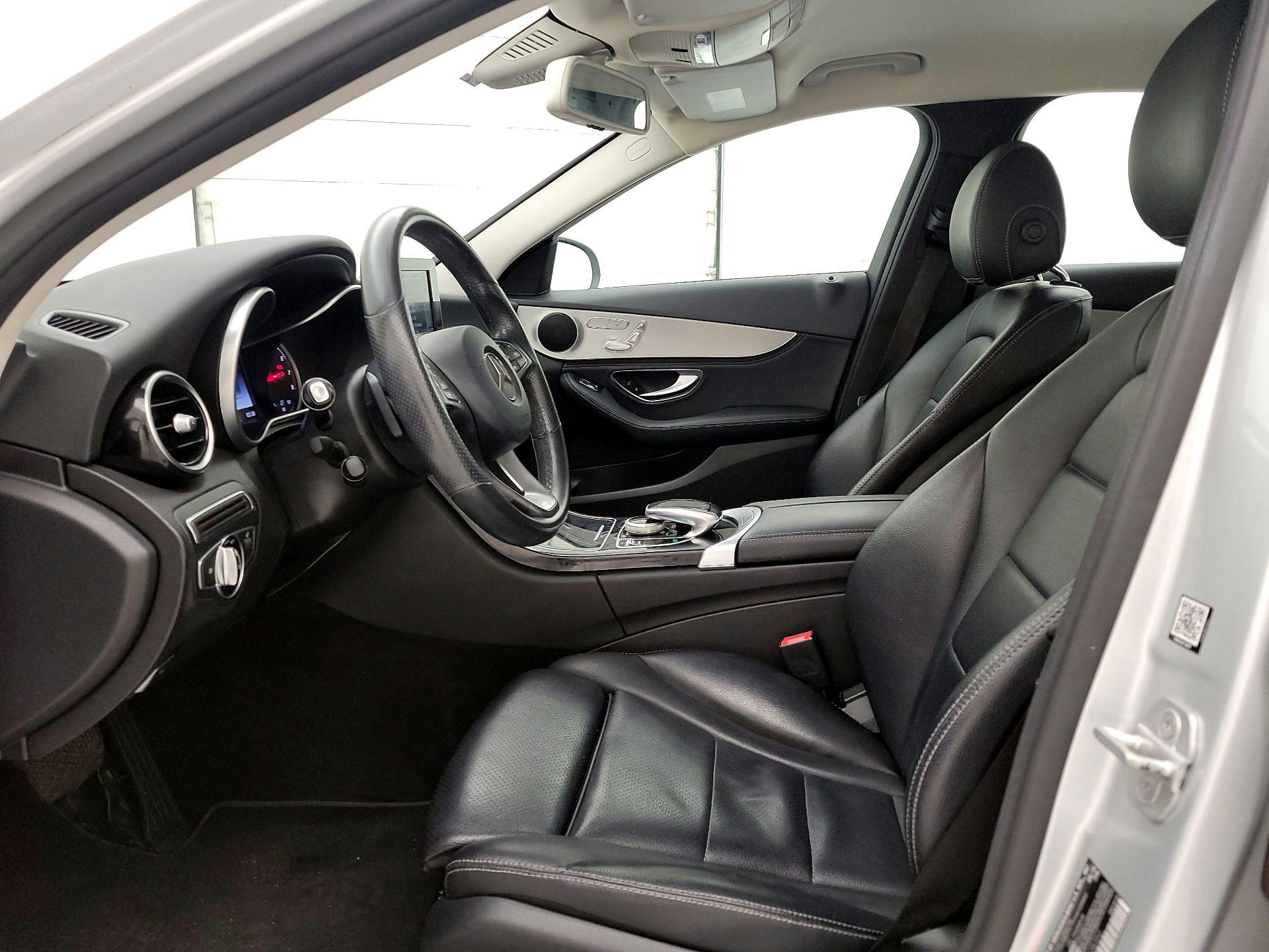 Thumbnail: 2016 Mercedes-Benz C-Class - 11